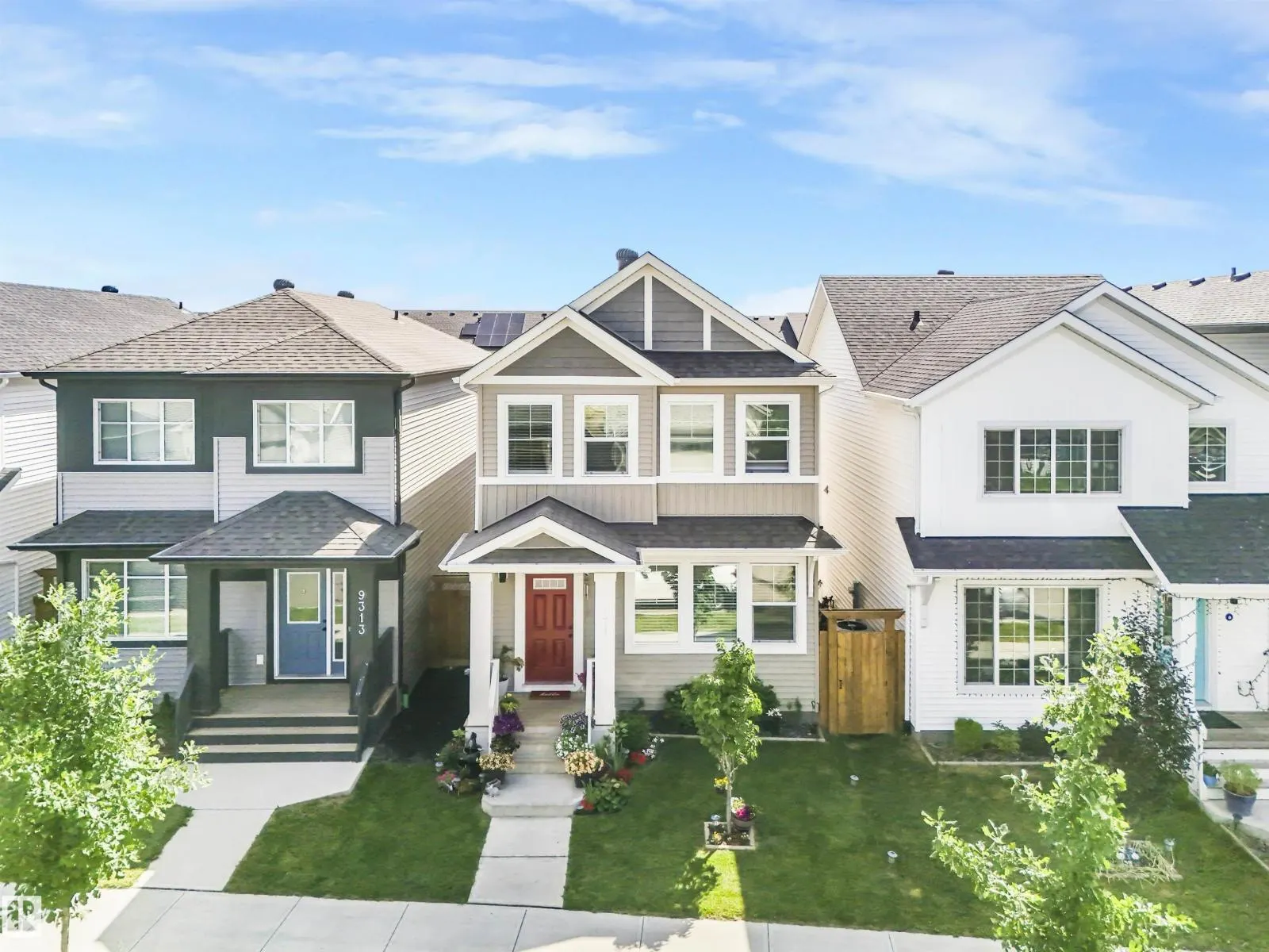 9311 226 ST NW
