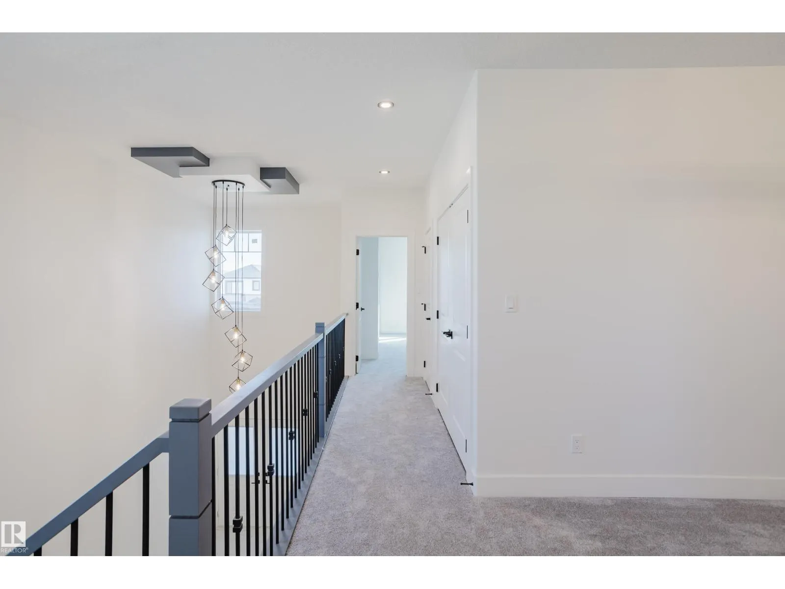 343 Munn WY