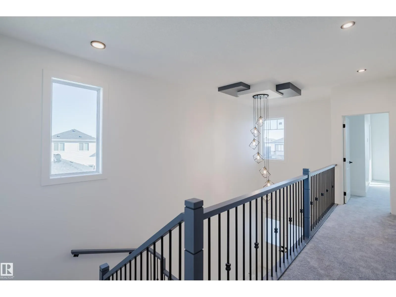 343 Munn WY