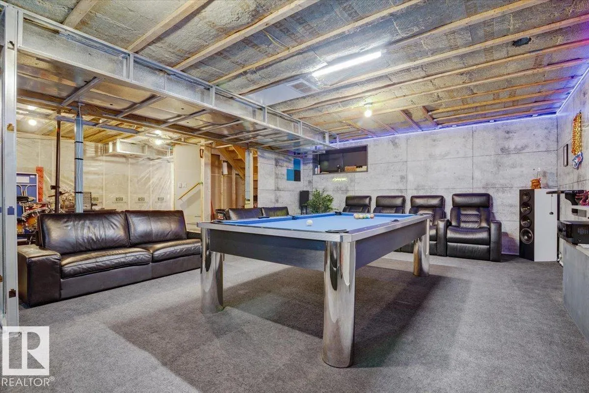 1035 158 ST SW