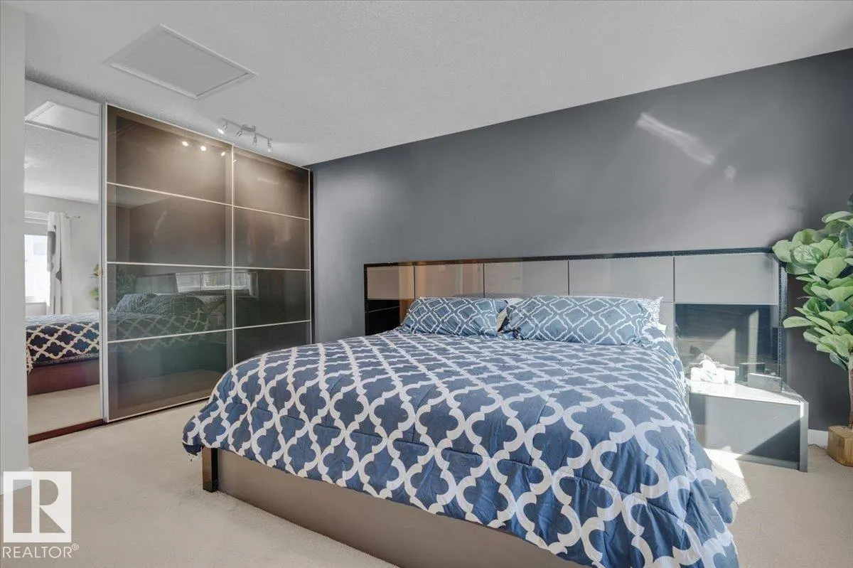 1035 158 ST SW