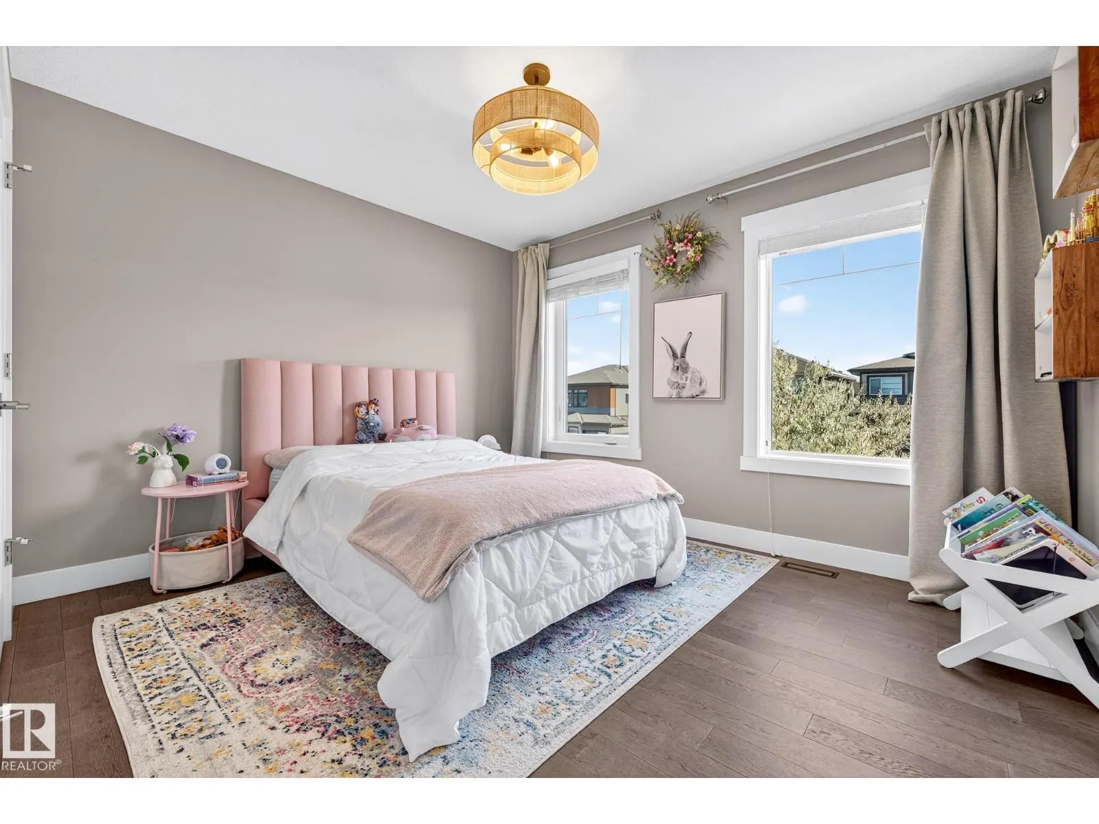724 180 ST SW