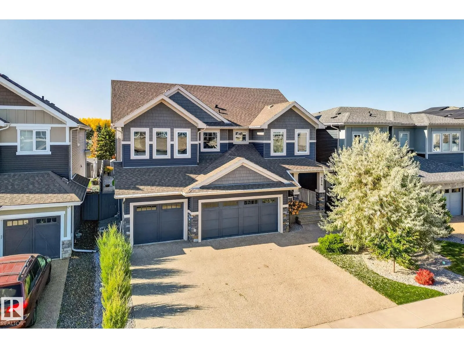 724 180 ST SW