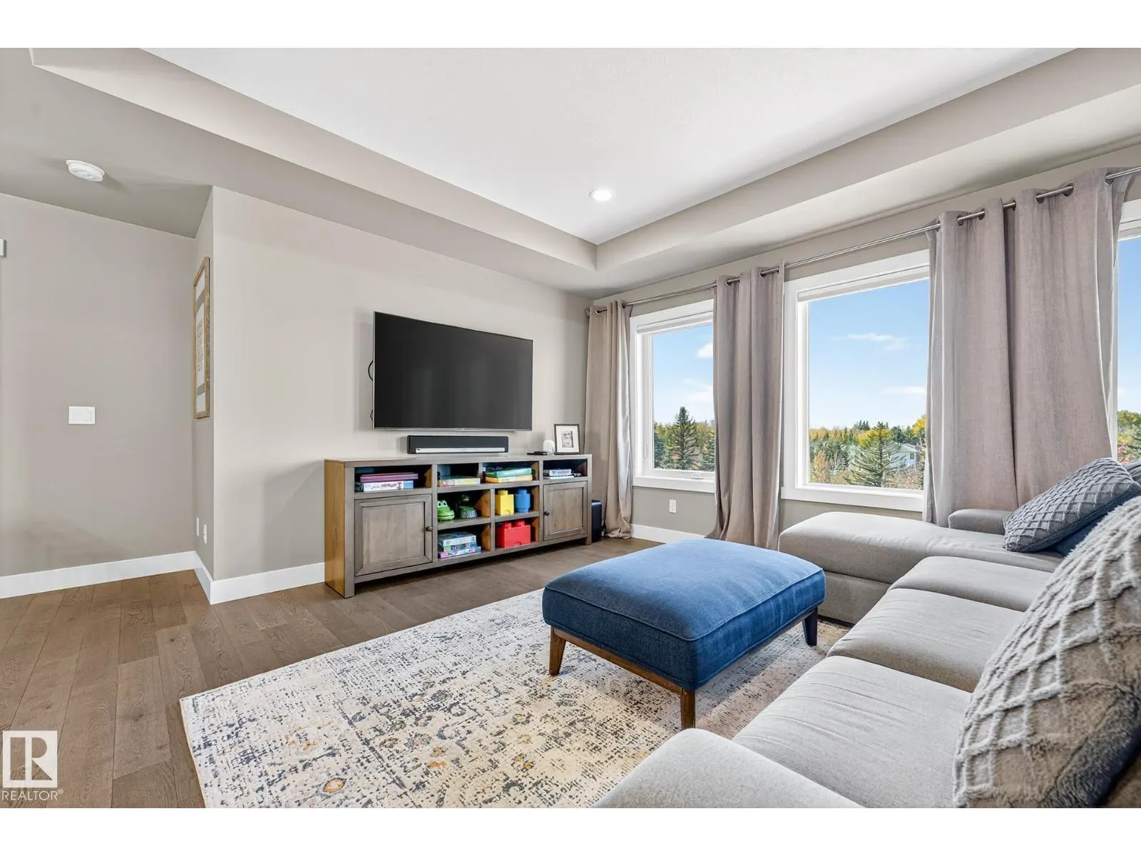 724 180 ST SW