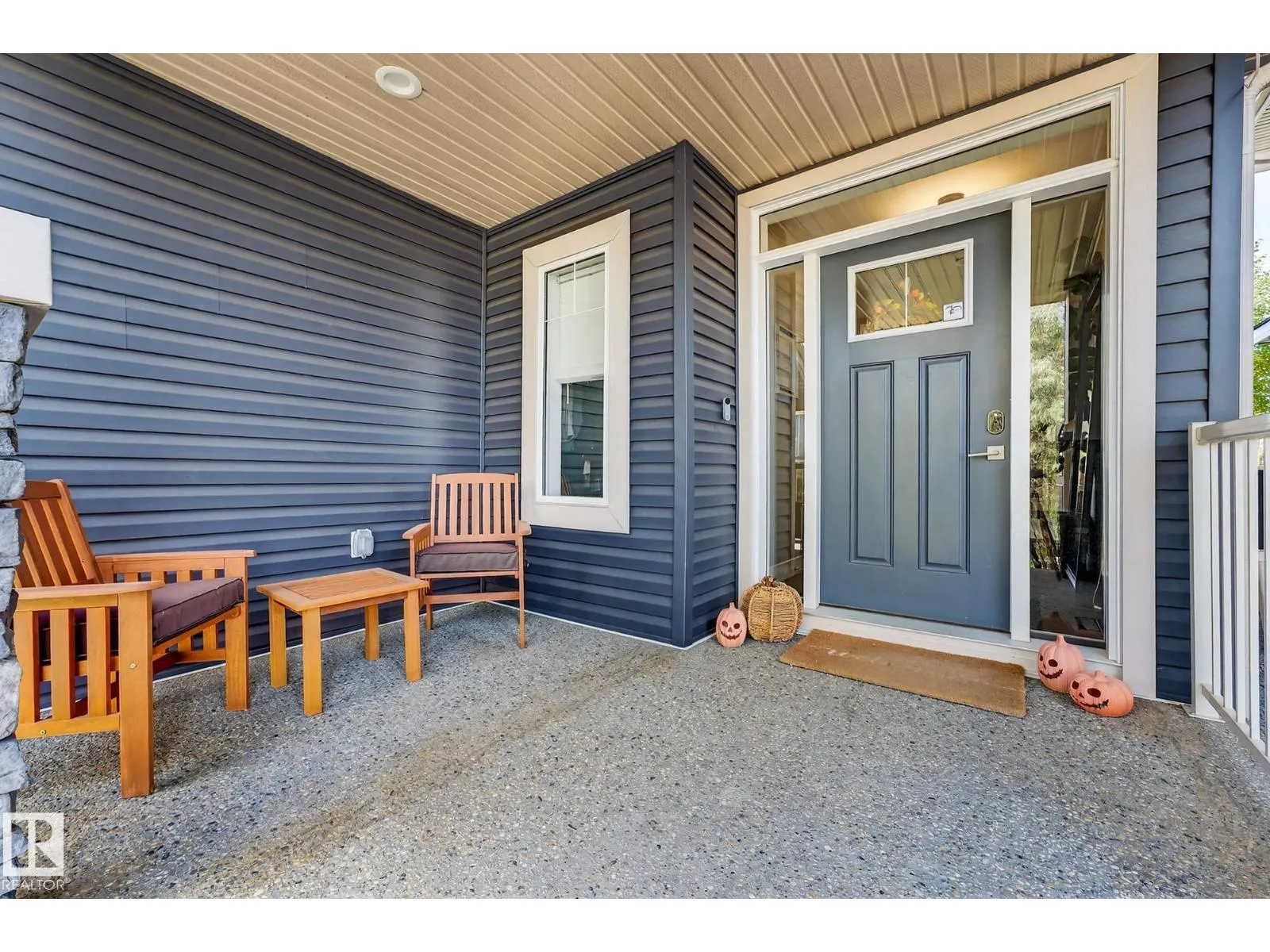 724 180 ST SW