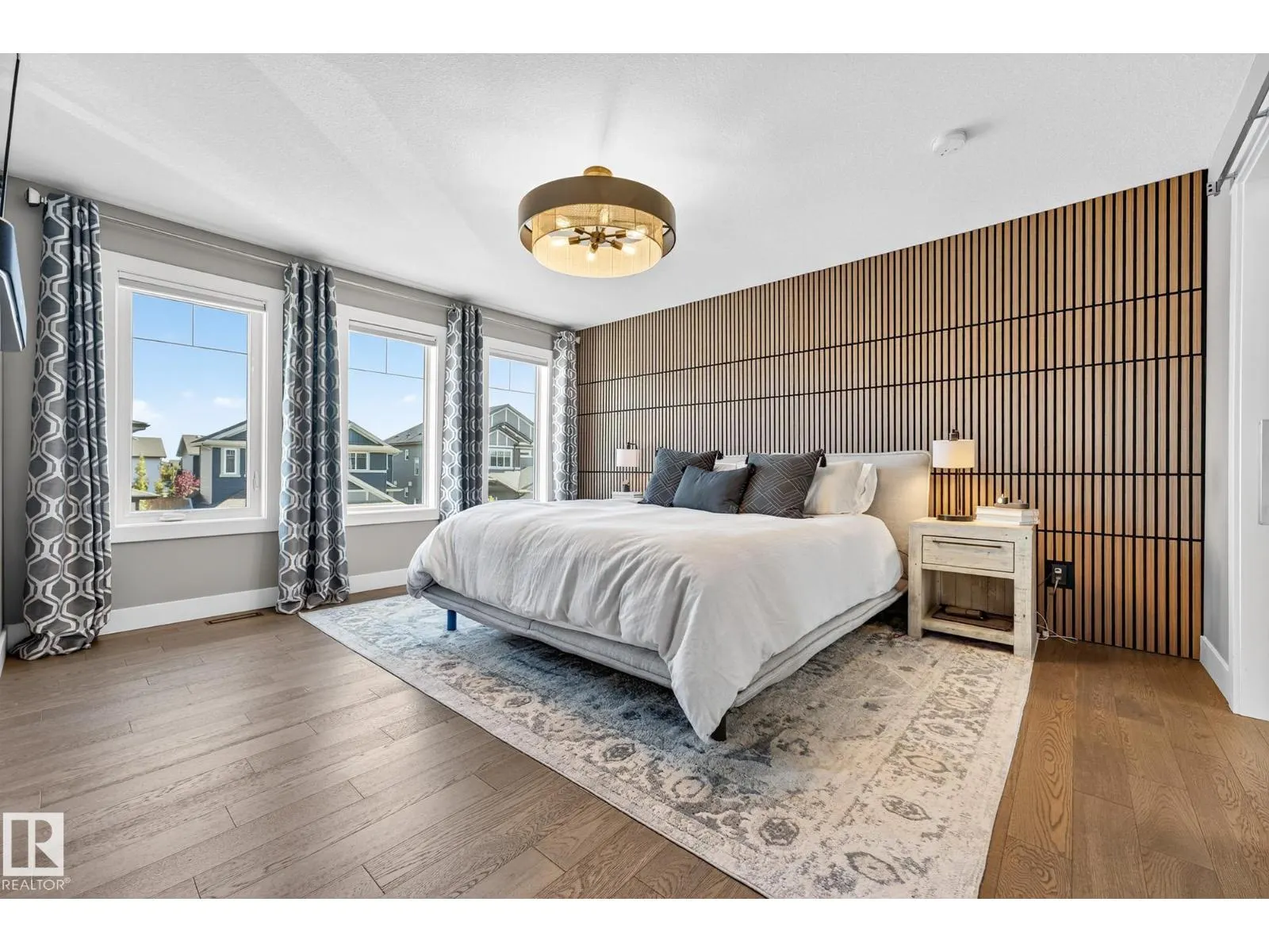724 180 ST SW
