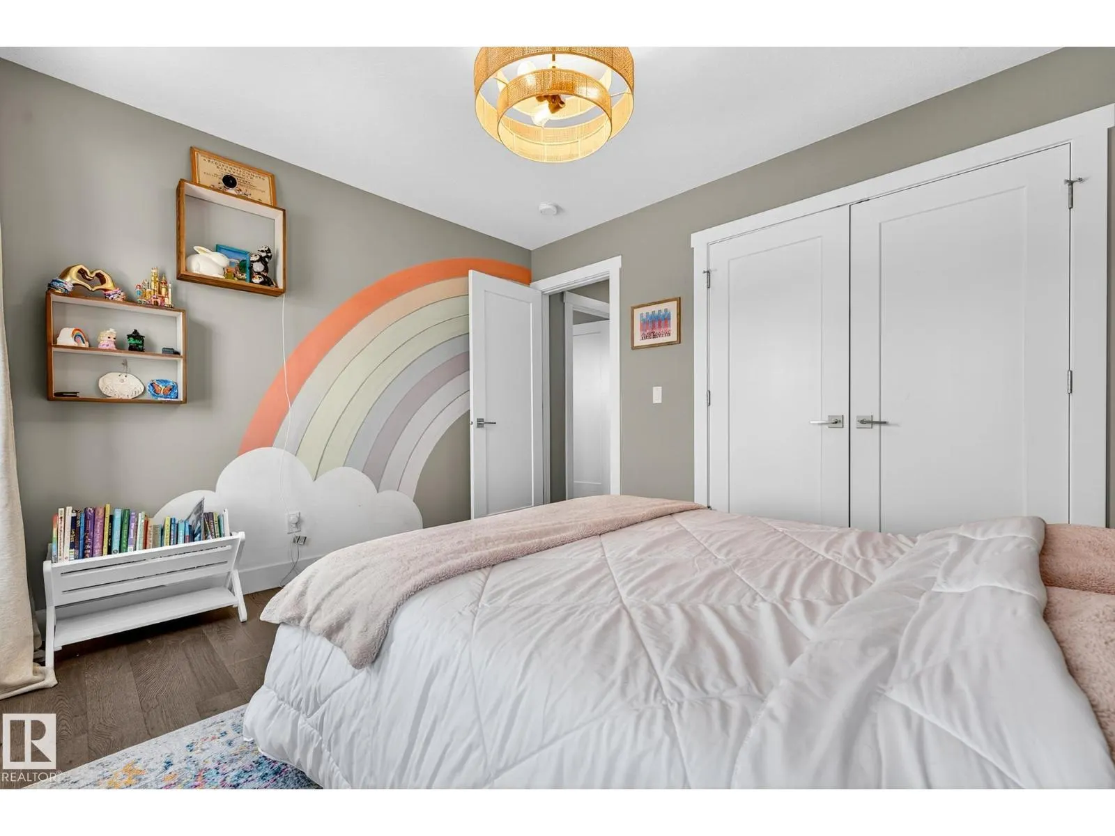 724 180 ST SW