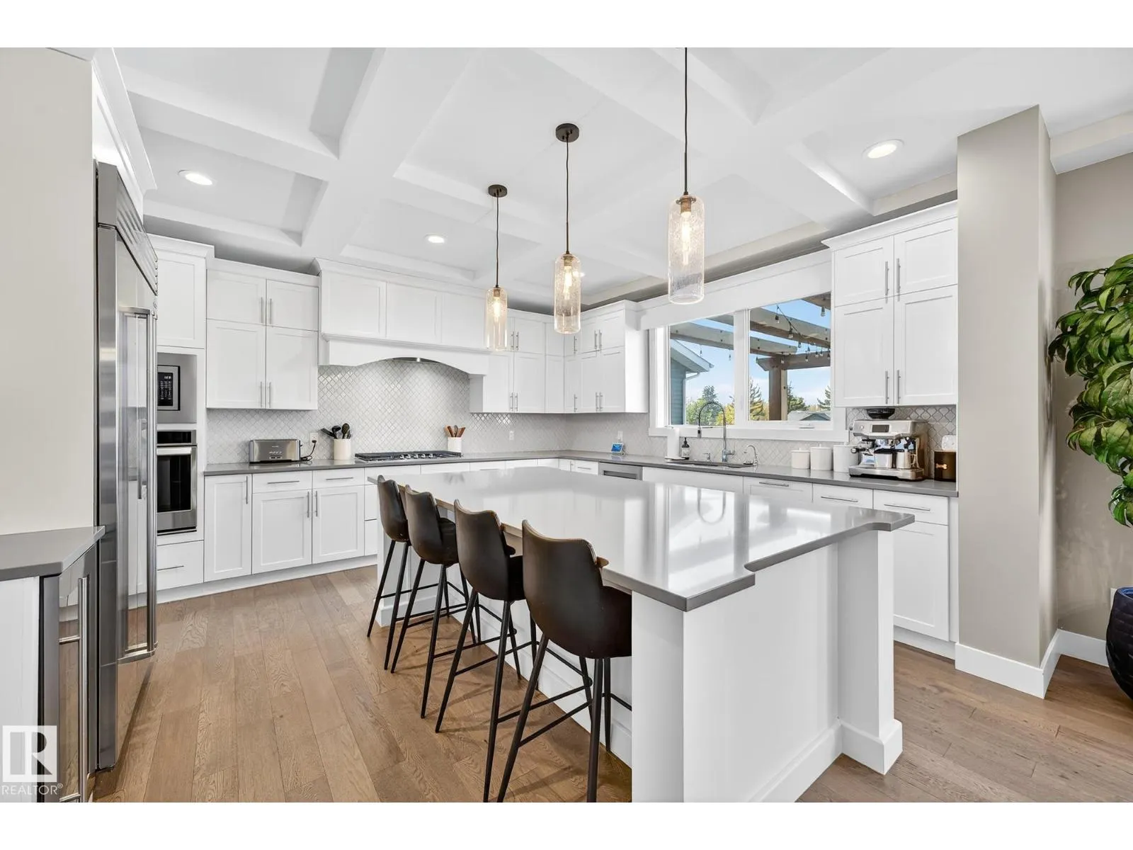 724 180 ST SW