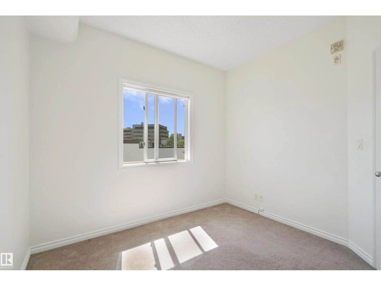 #414 10235 112 ST NW