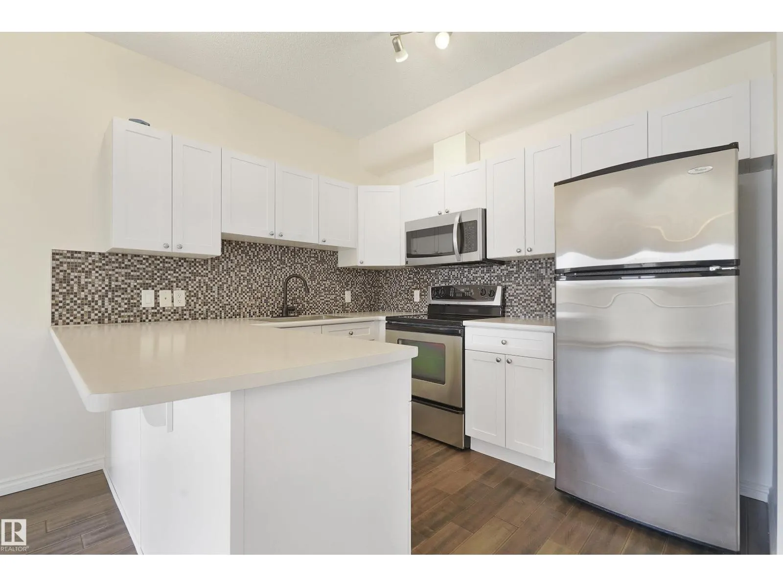 #414 10235 112 ST NW