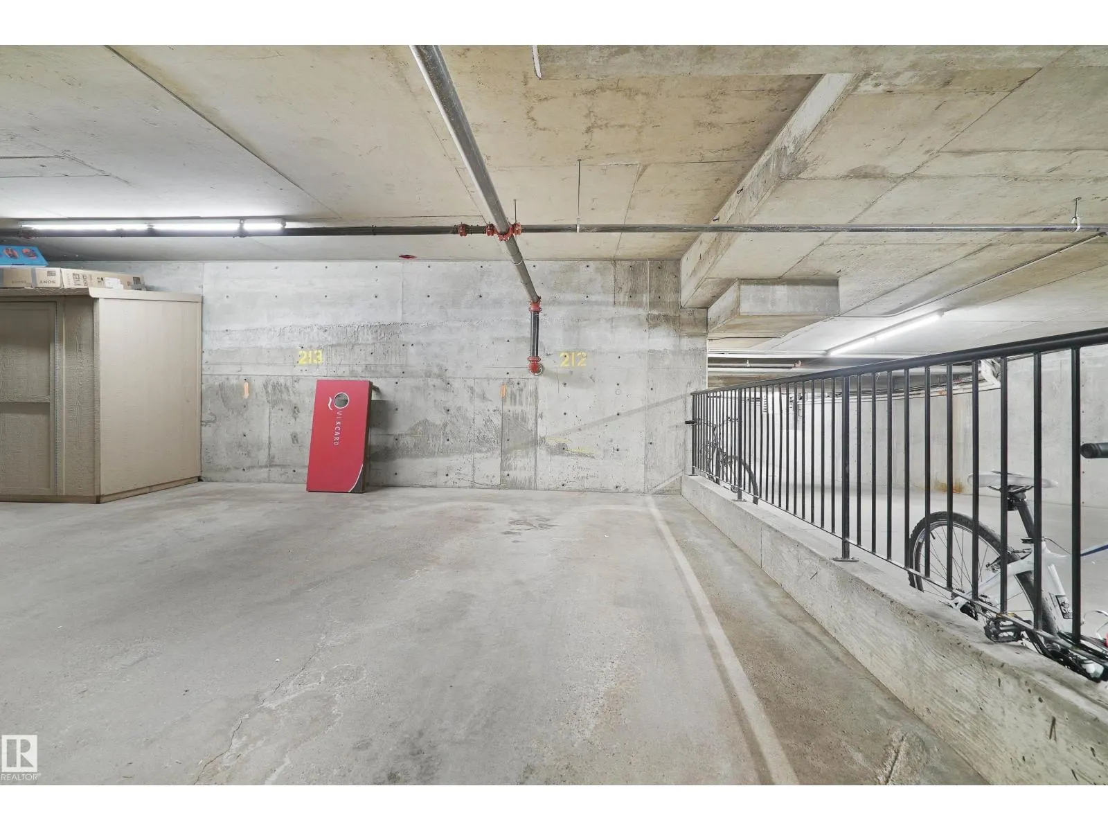 #414 10235 112 ST NW