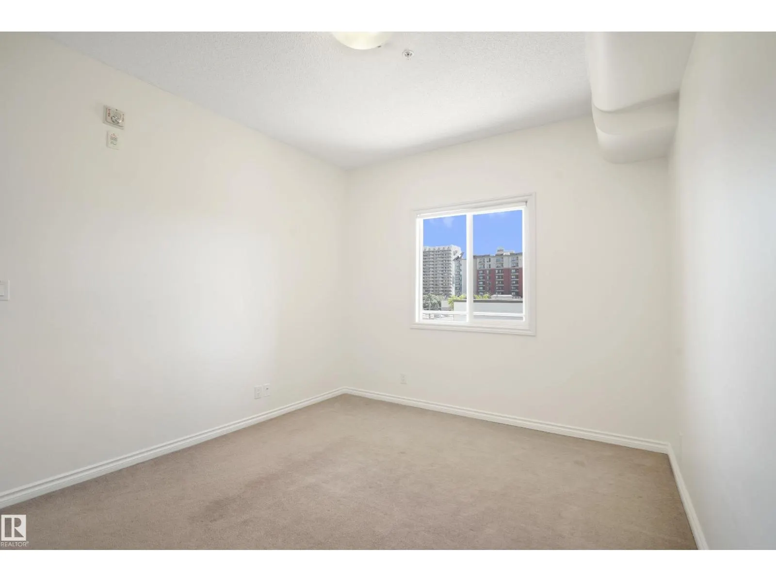 #414 10235 112 ST NW