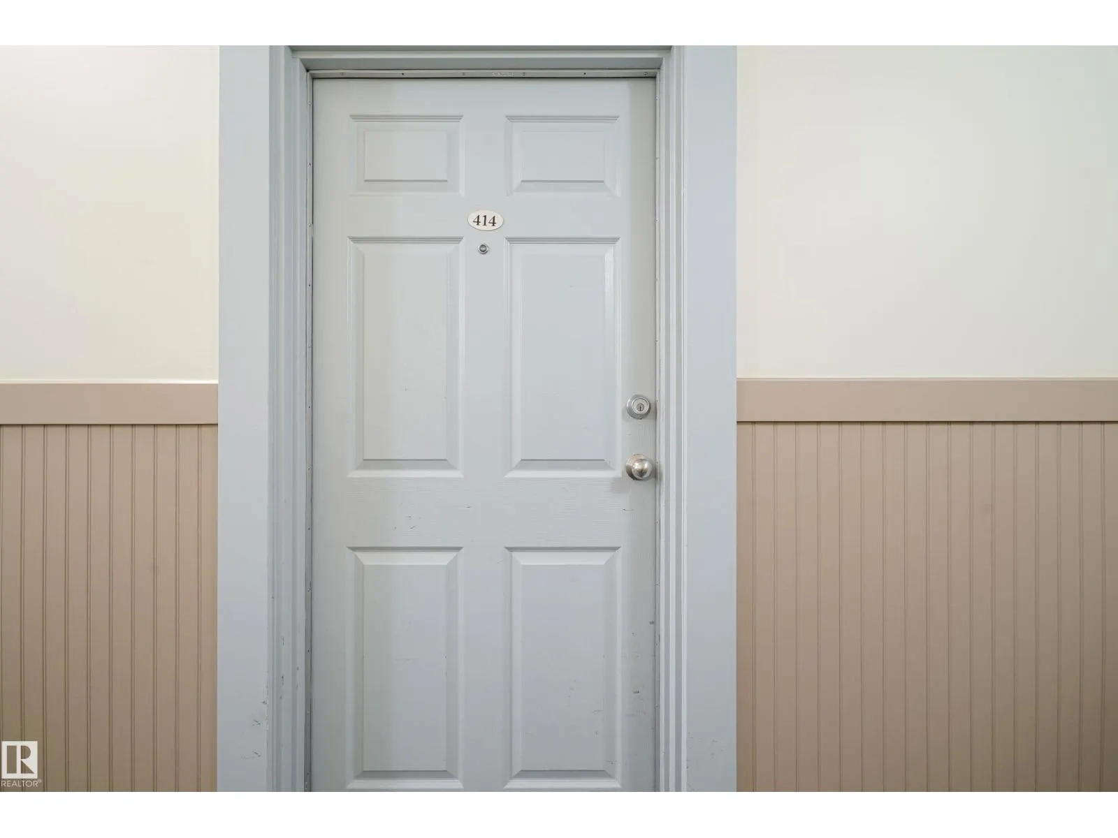#414 10235 112 ST NW