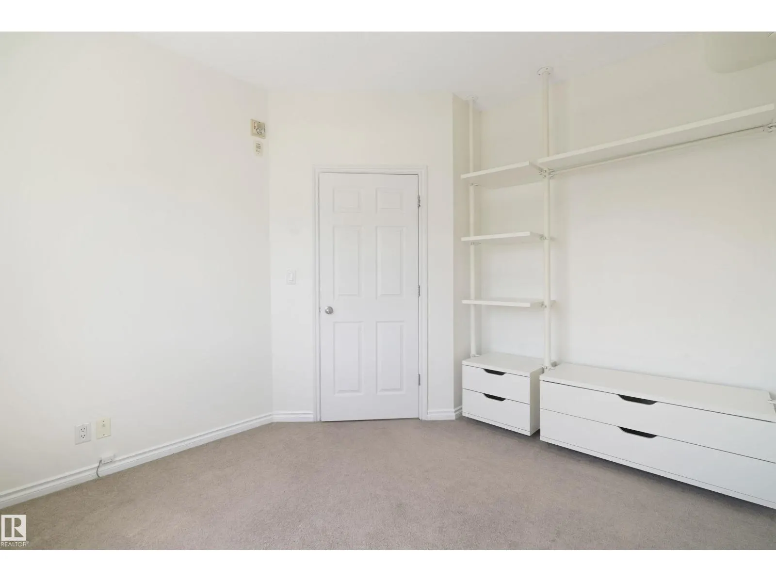 #414 10235 112 ST NW