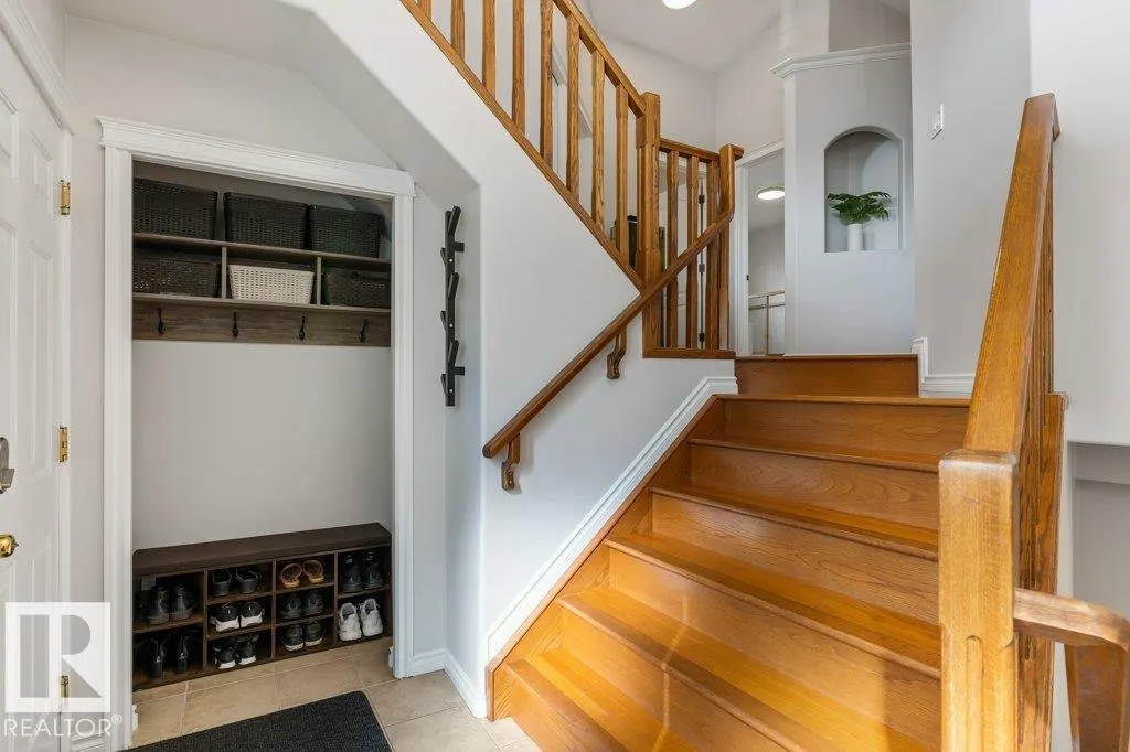 10616 183 AV NW