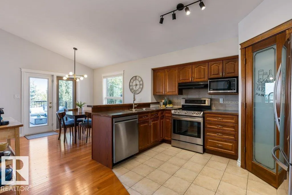 10616 183 AV NW