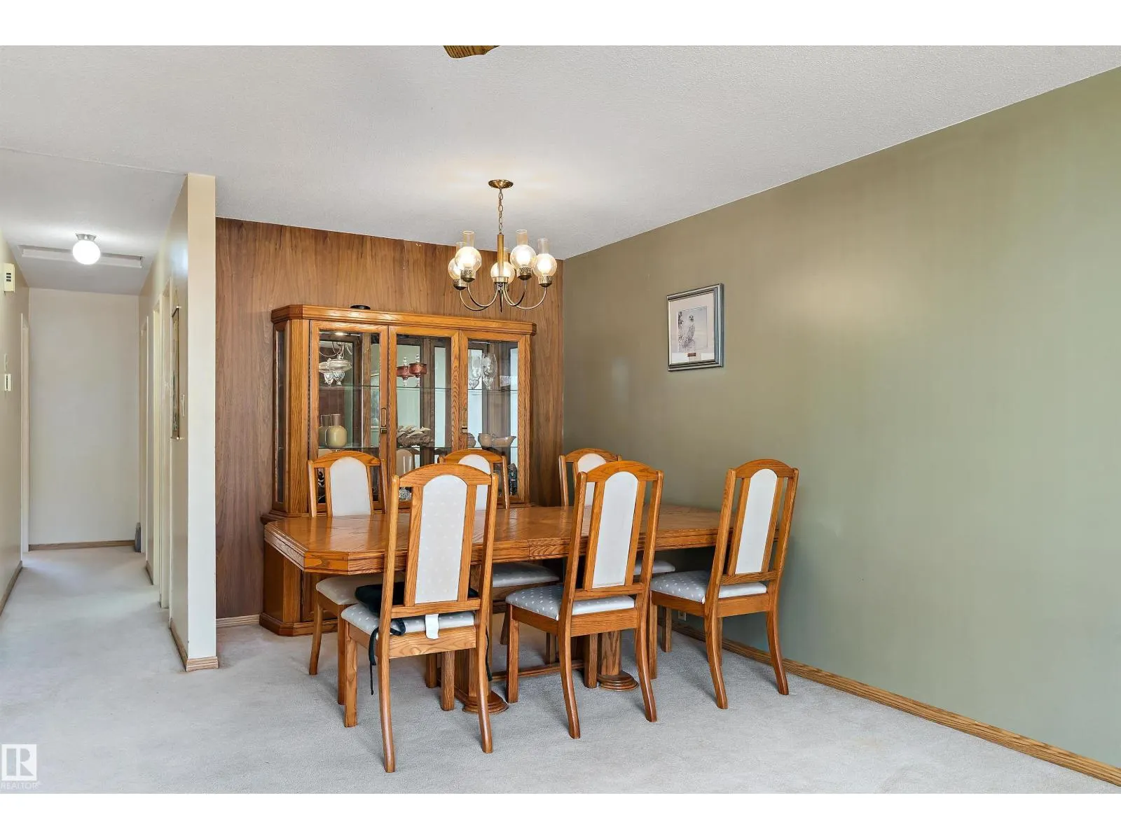 2 GREENBRIER CR
