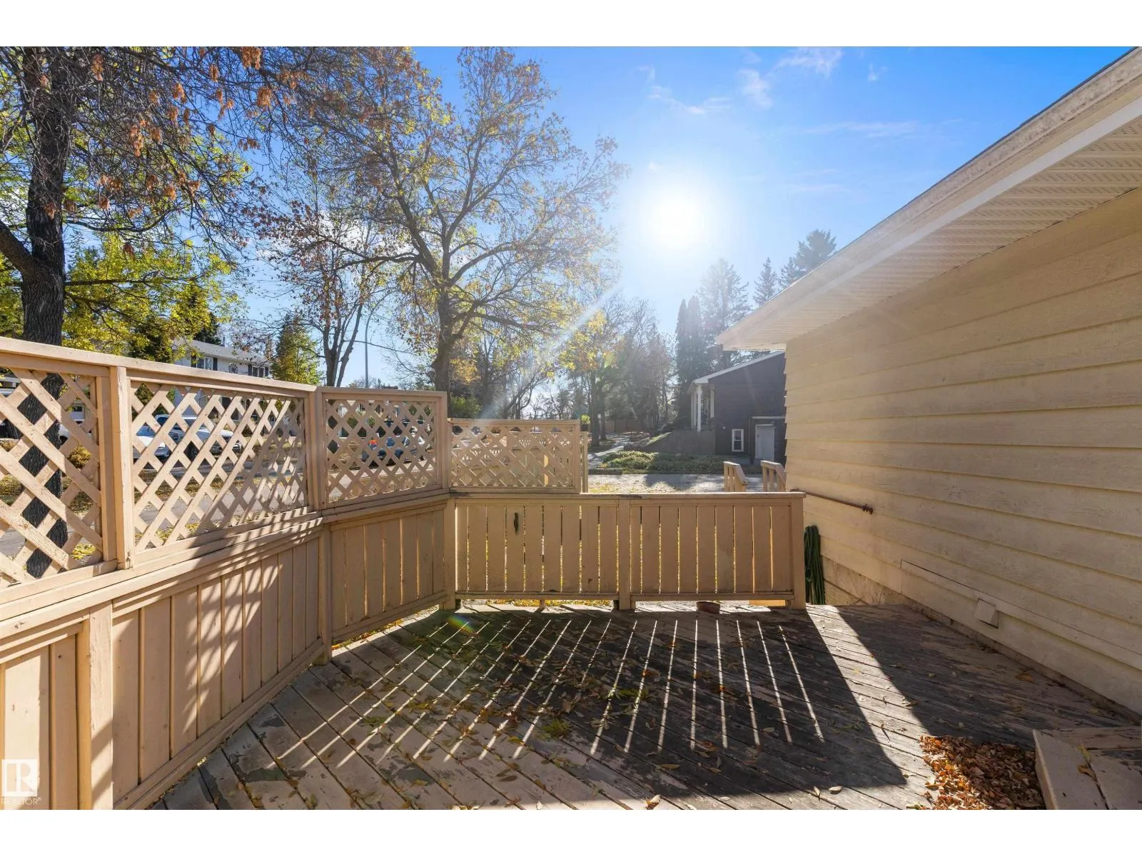 2 GREENBRIER CR