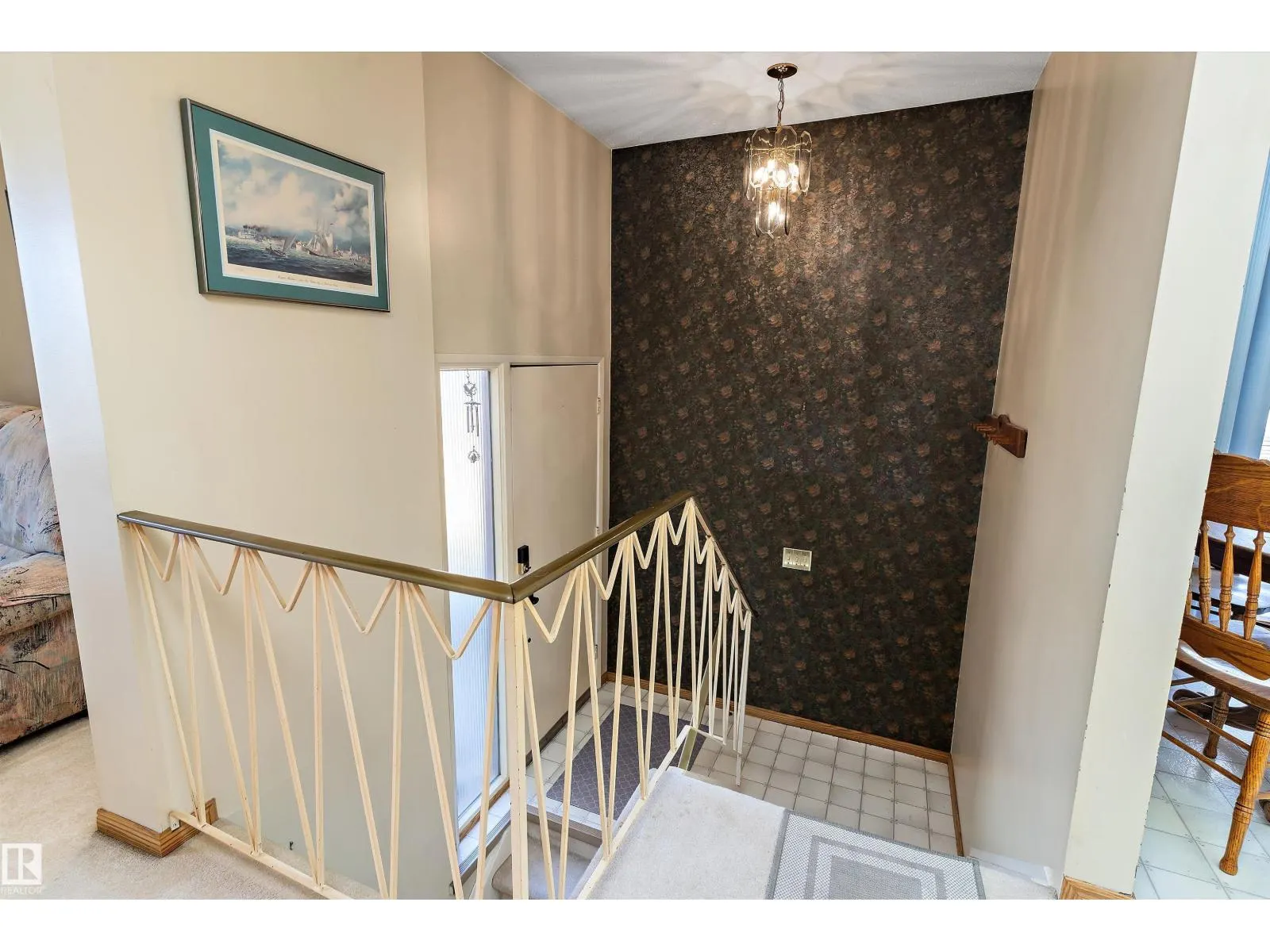 2 GREENBRIER CR