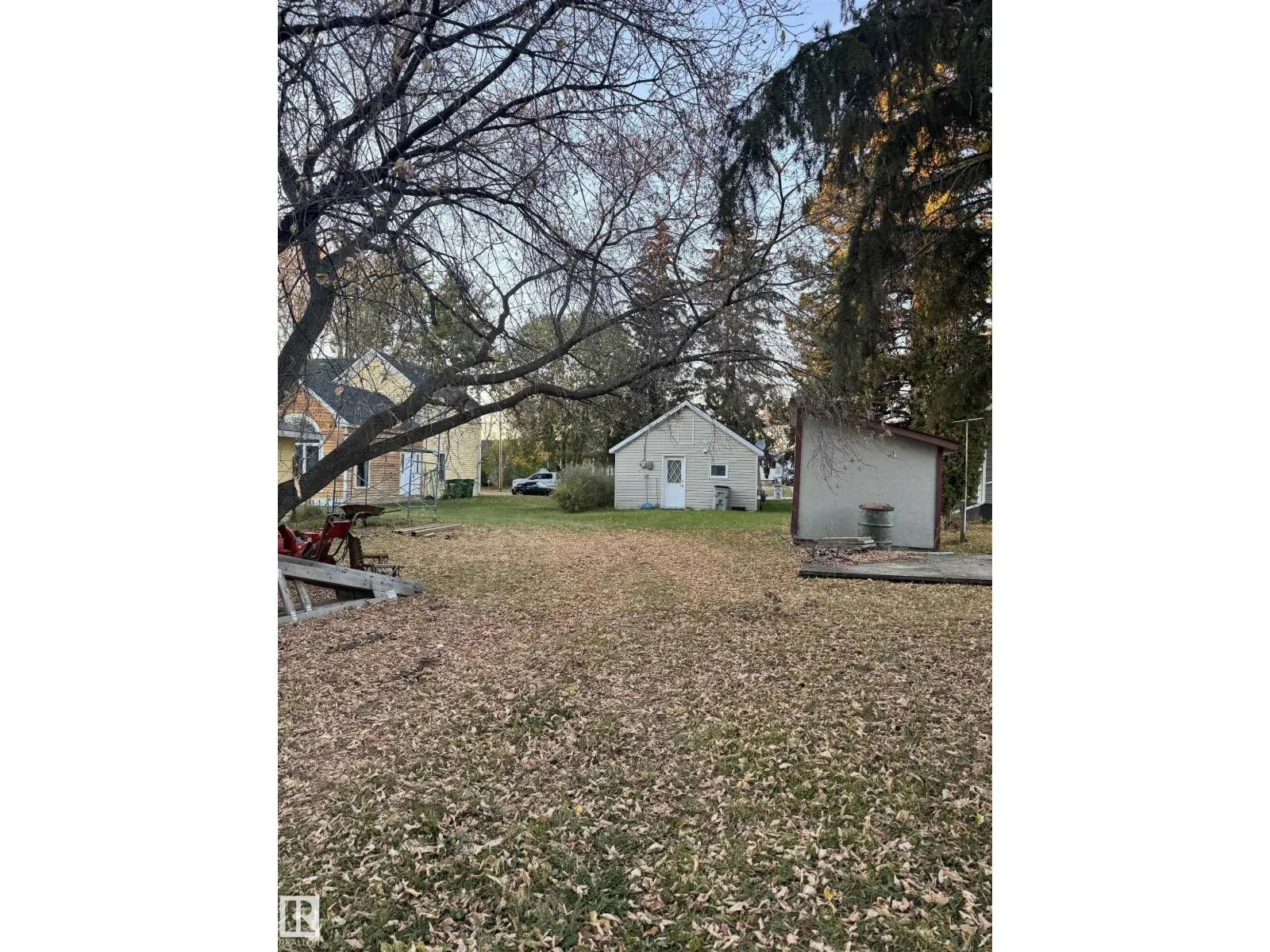 10115 105 ST