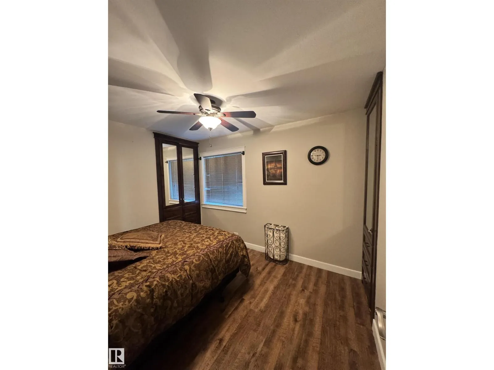 10115 105 ST