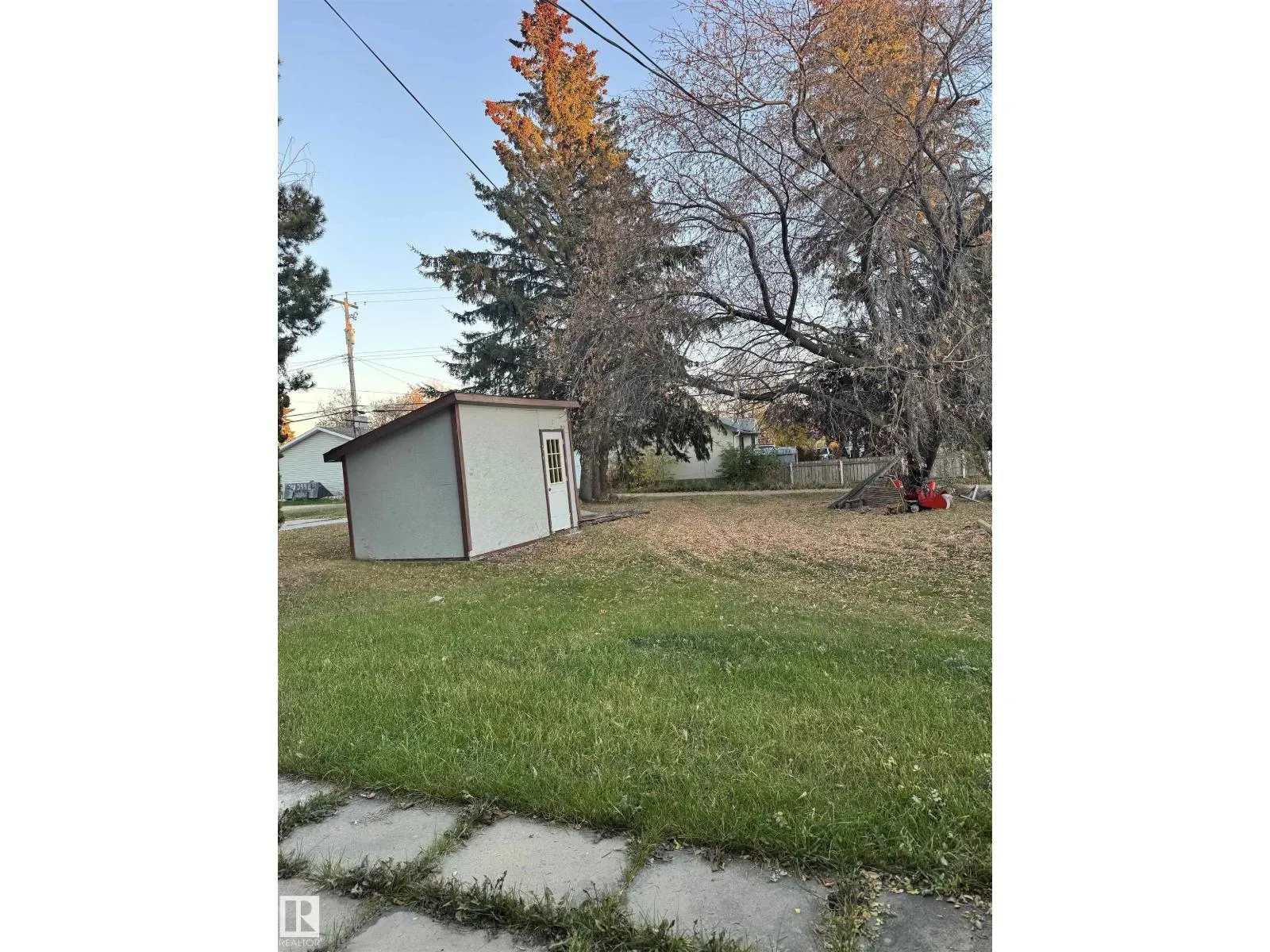 10115 105 ST