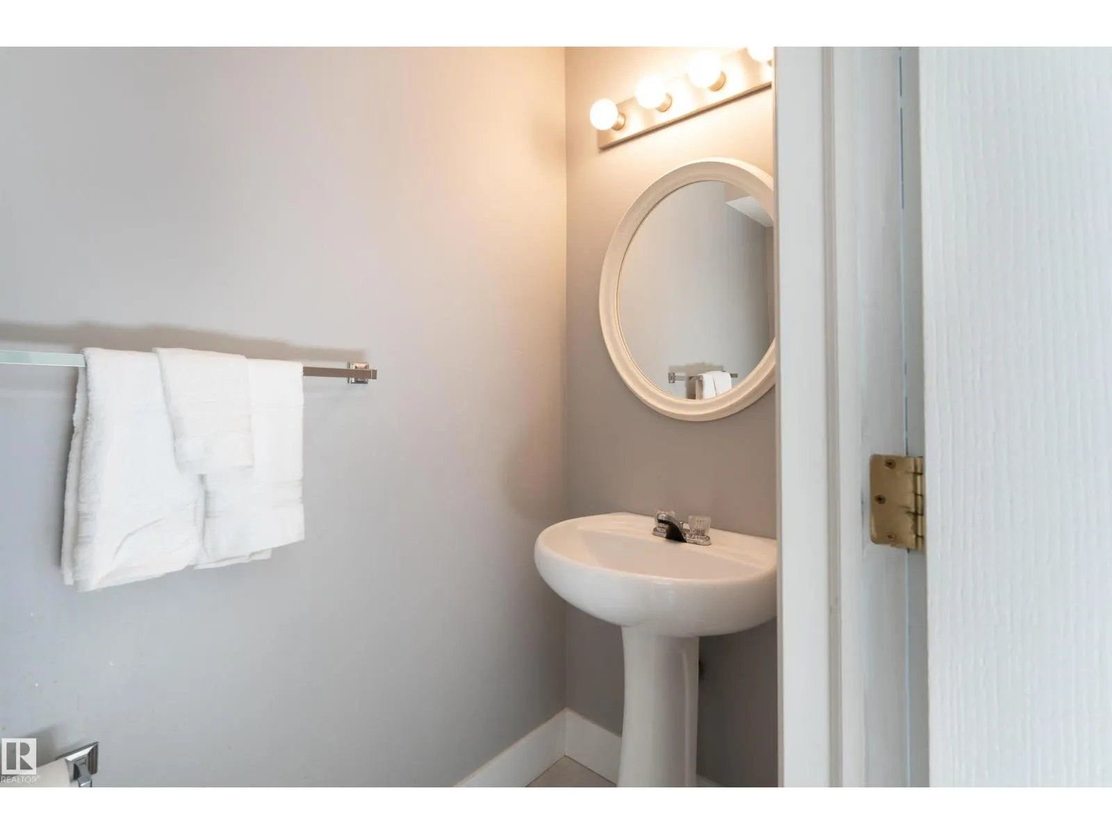 16108 130 ST NW
