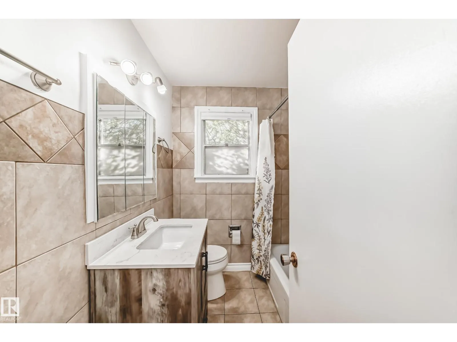 12920 93 ST NW