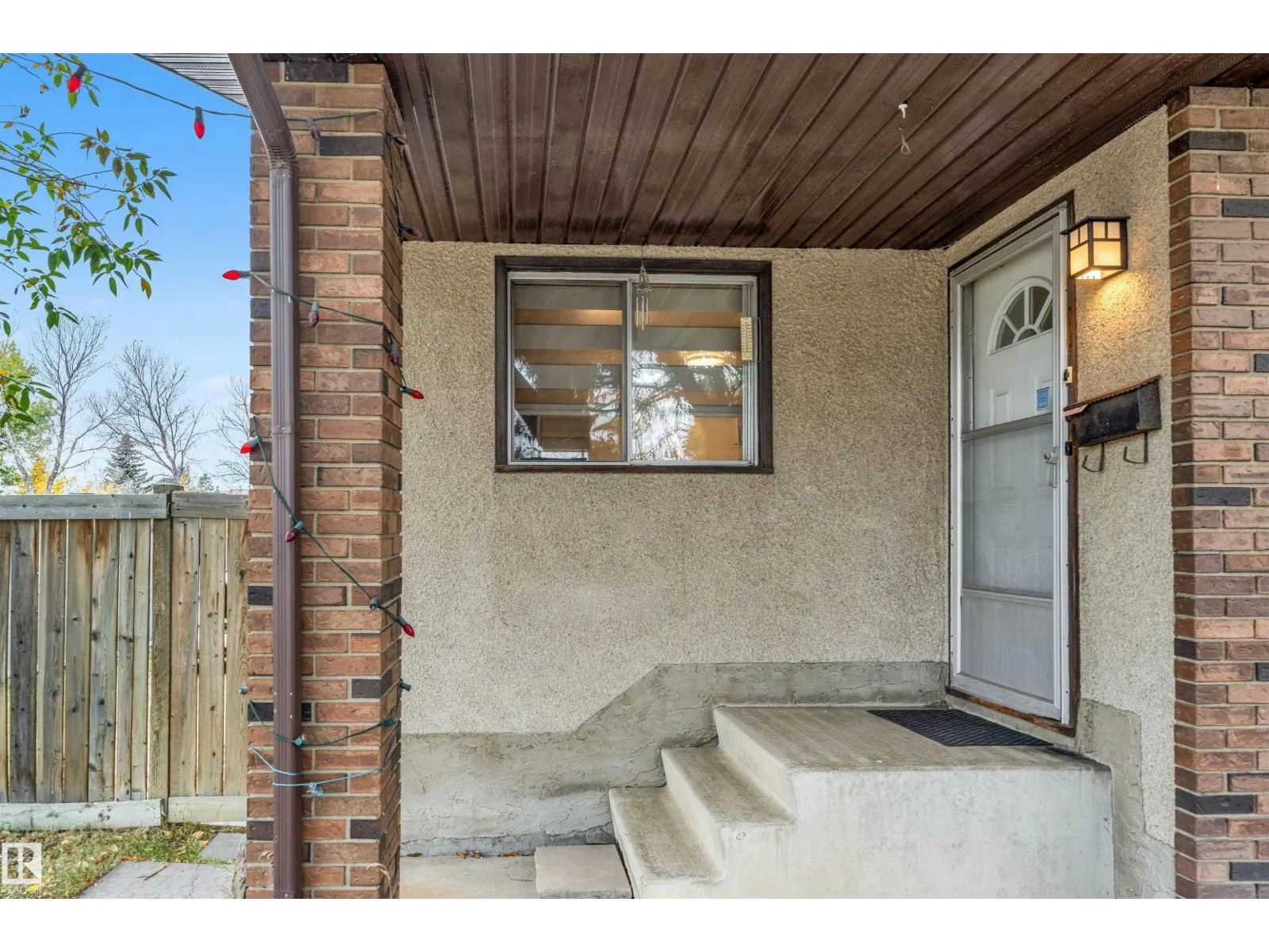 15304 121 ST NW