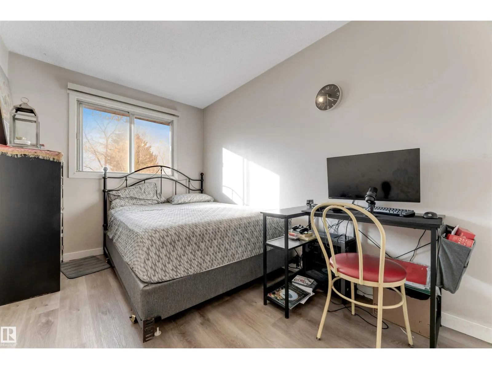 15304 121 ST NW