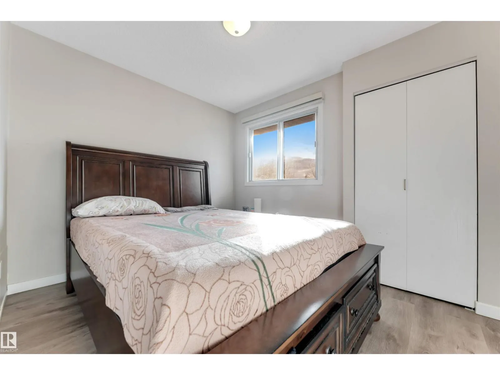 15304 121 ST NW