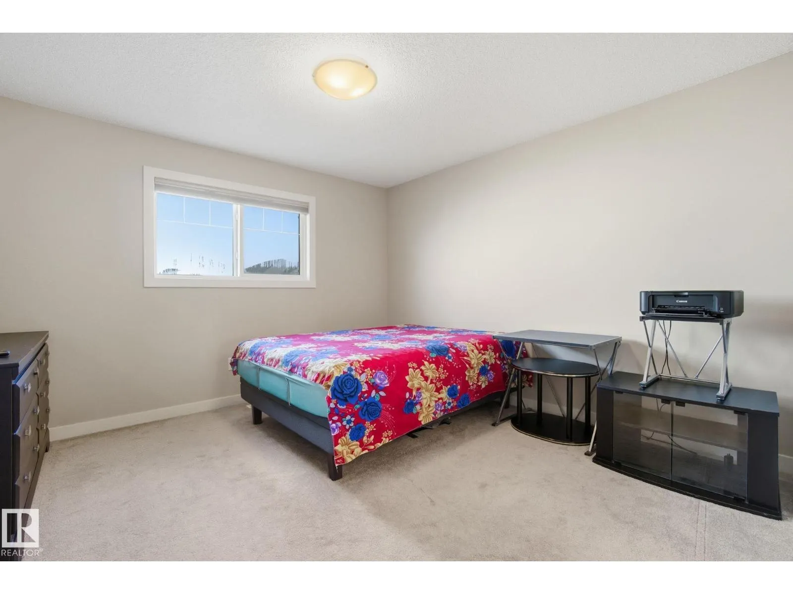 3217 11 AV NW