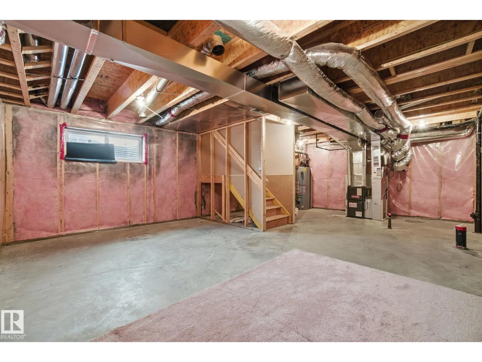 3217 11 AV NW