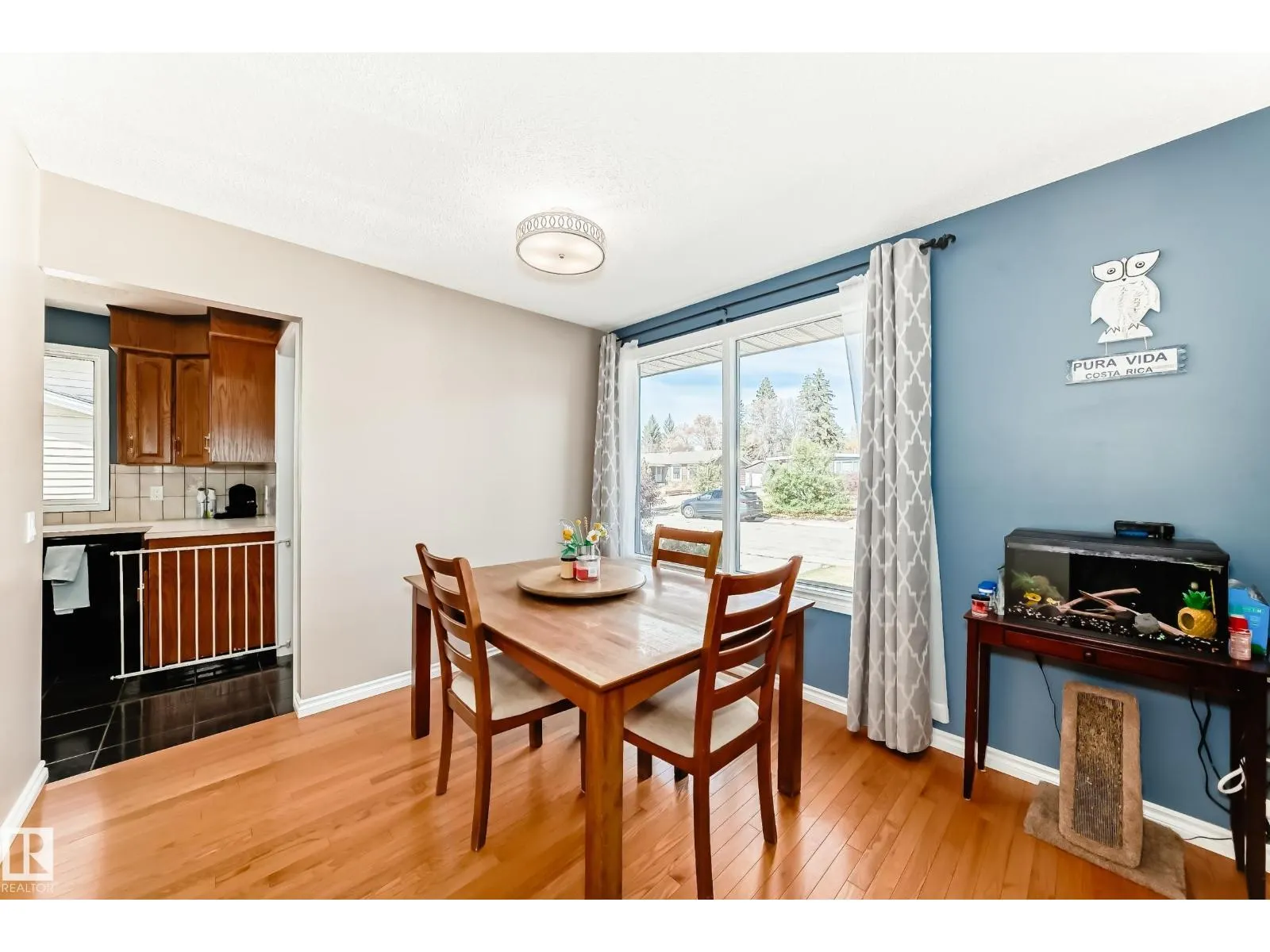 43 GROVELAND RD