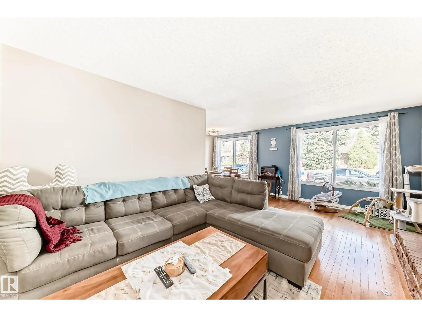 43 GROVELAND RD
