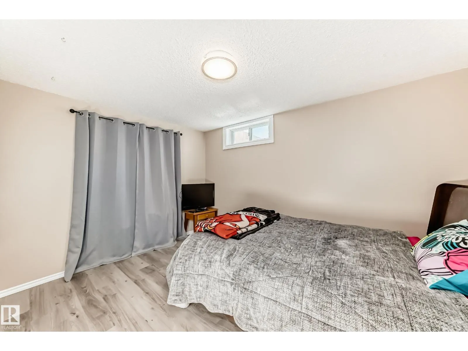 43 GROVELAND RD