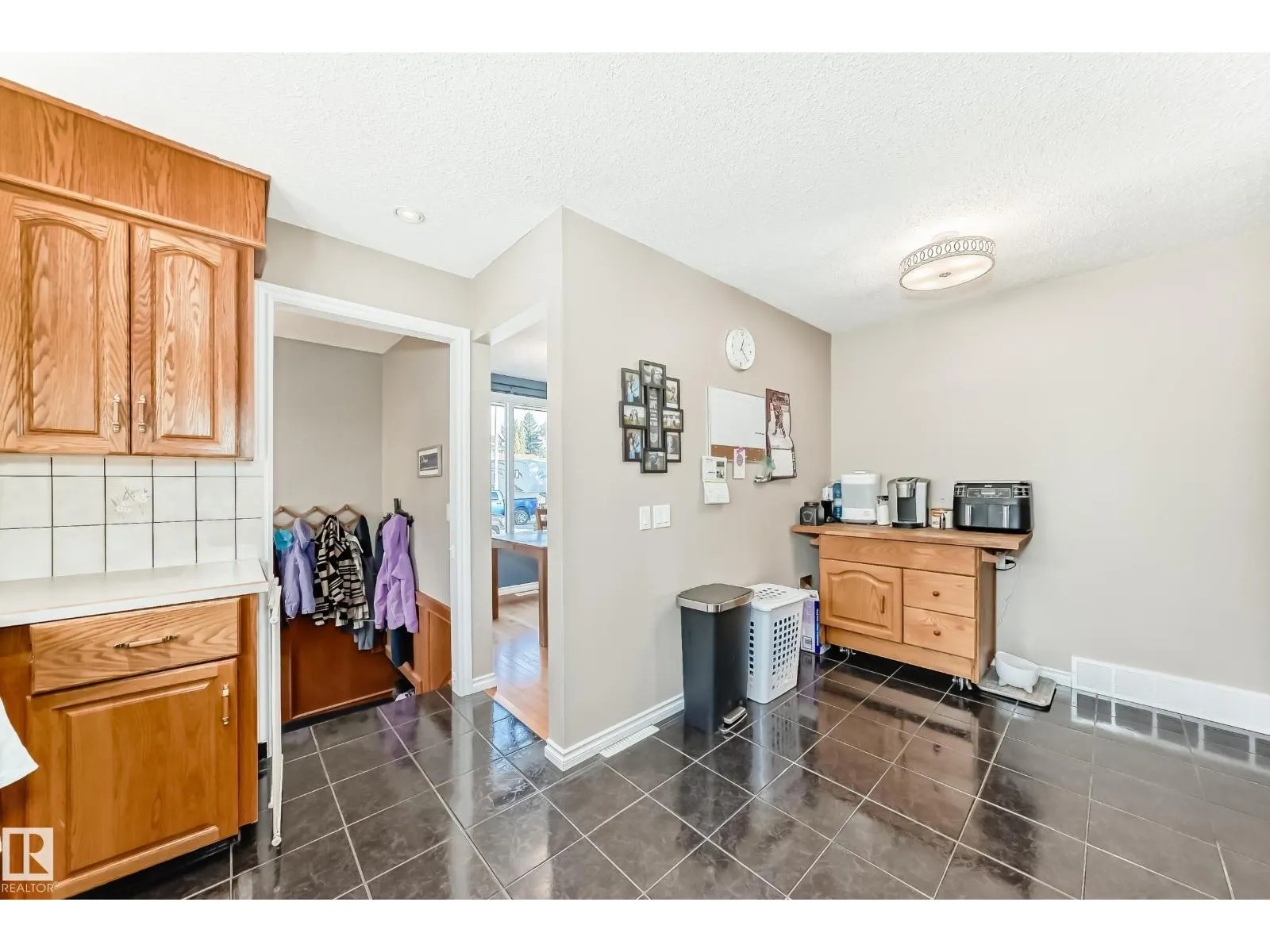 43 GROVELAND RD
