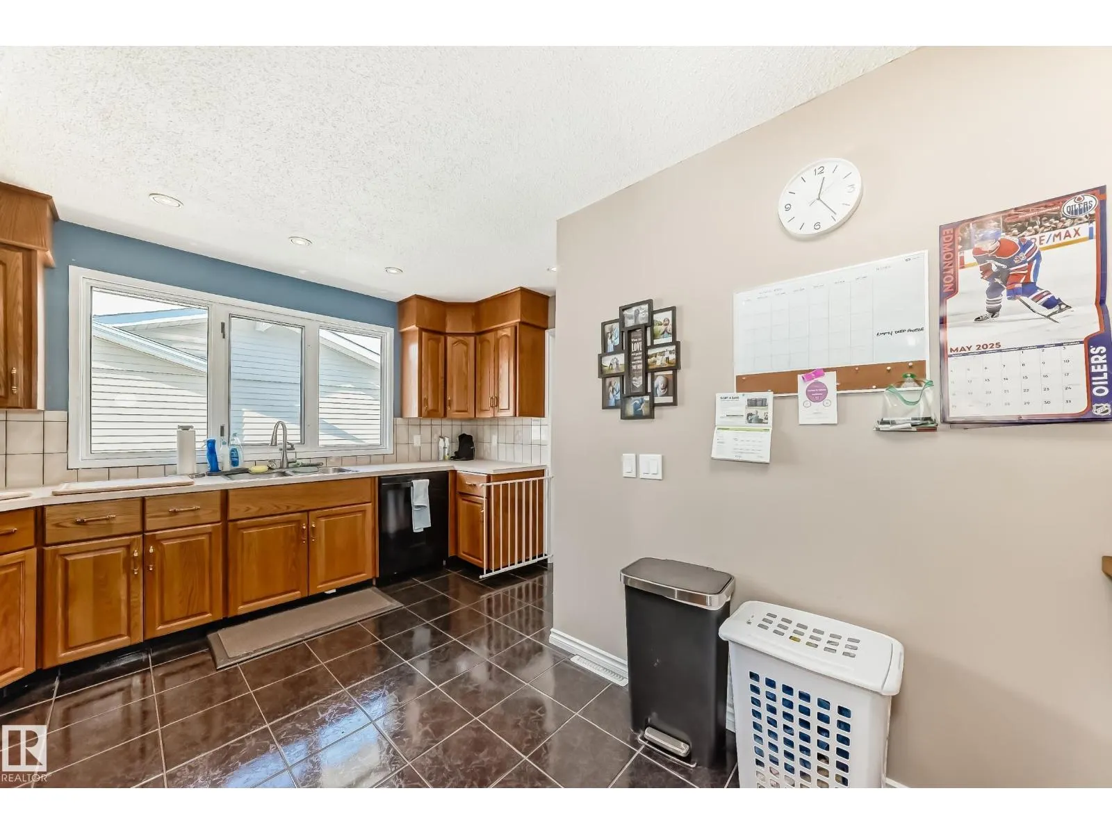 43 GROVELAND RD