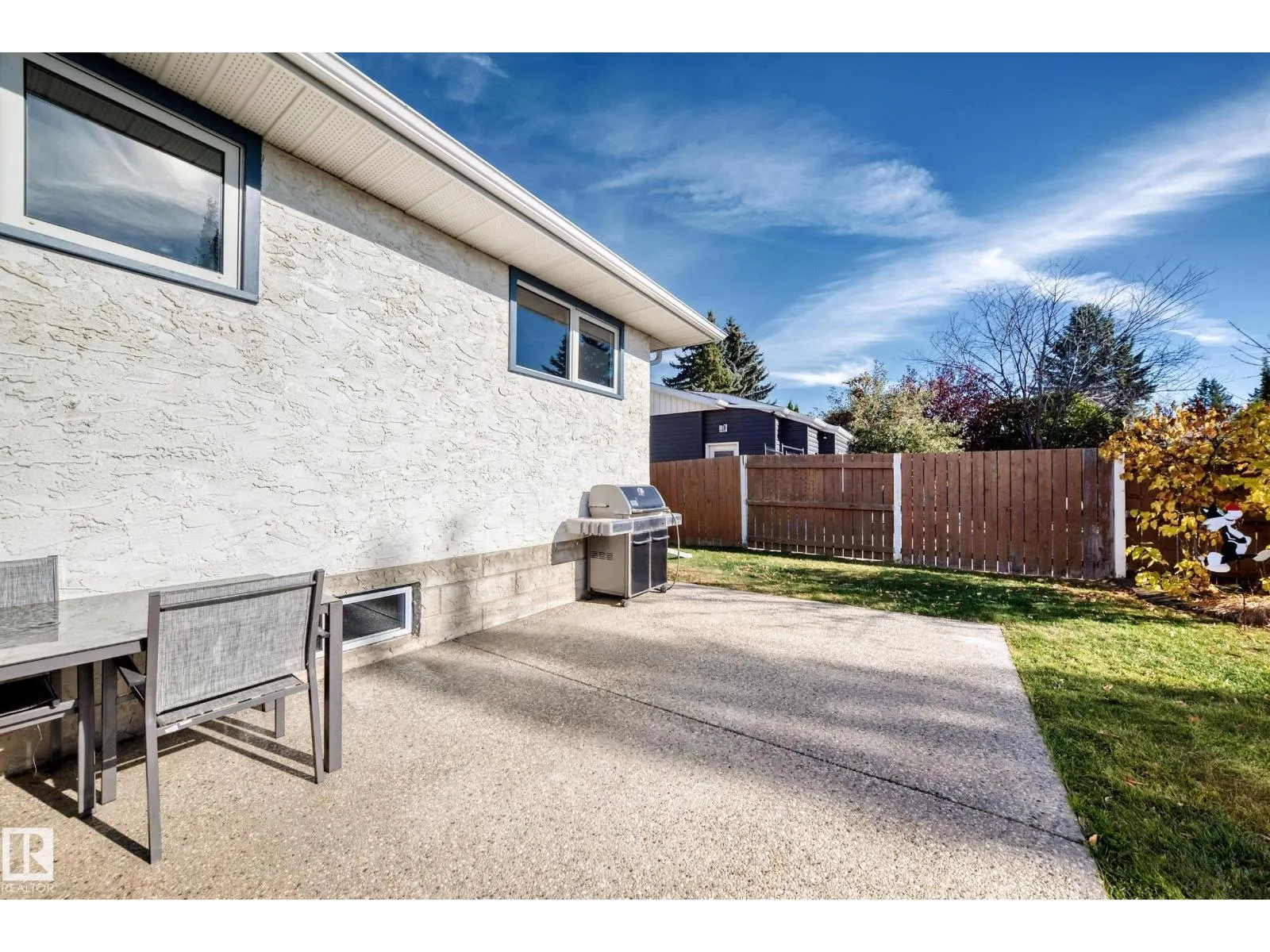 43 GROVELAND RD