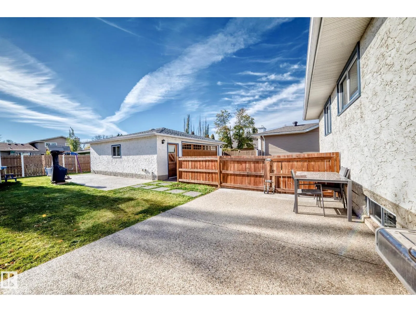 43 GROVELAND RD