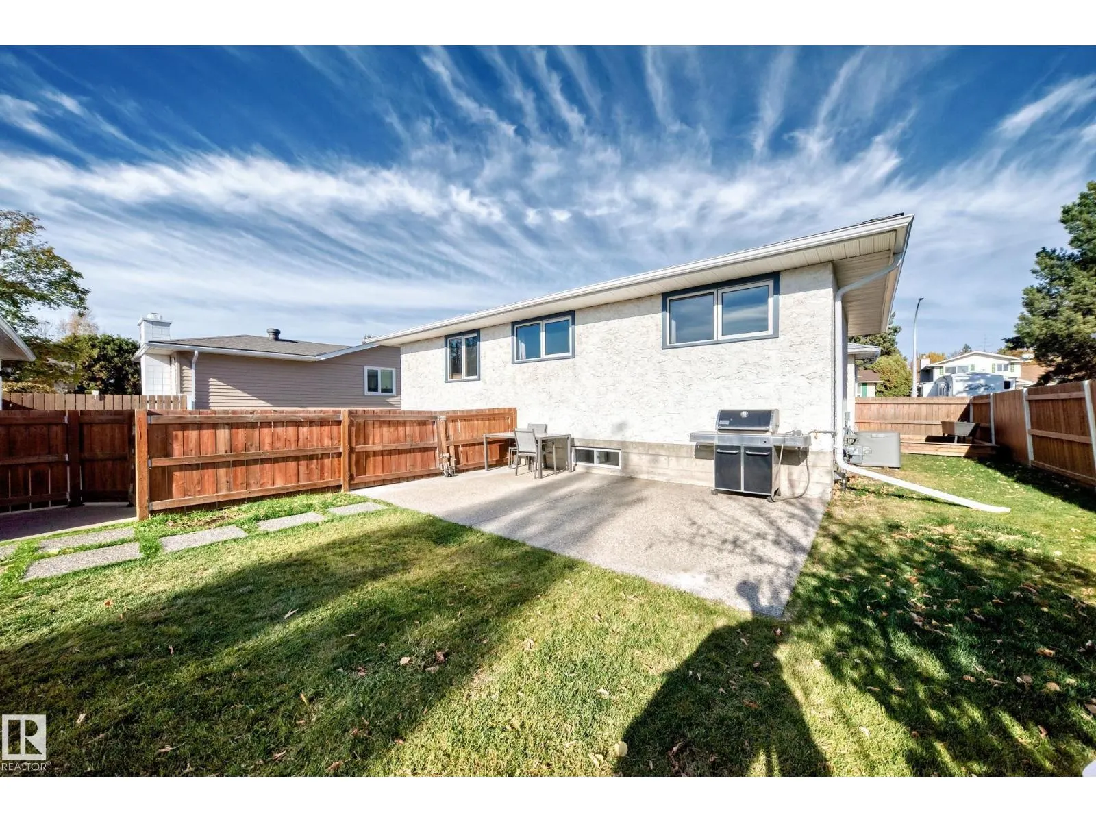 43 GROVELAND RD