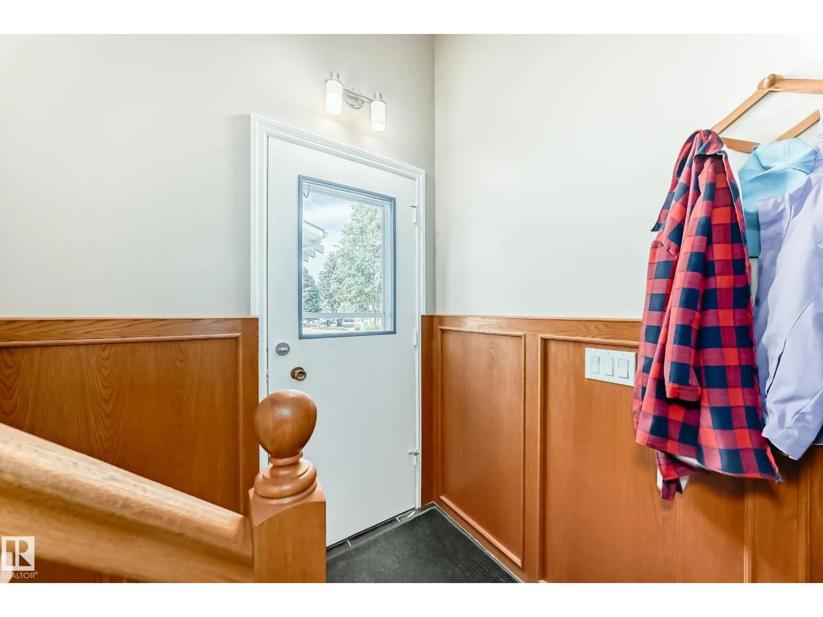 43 GROVELAND RD