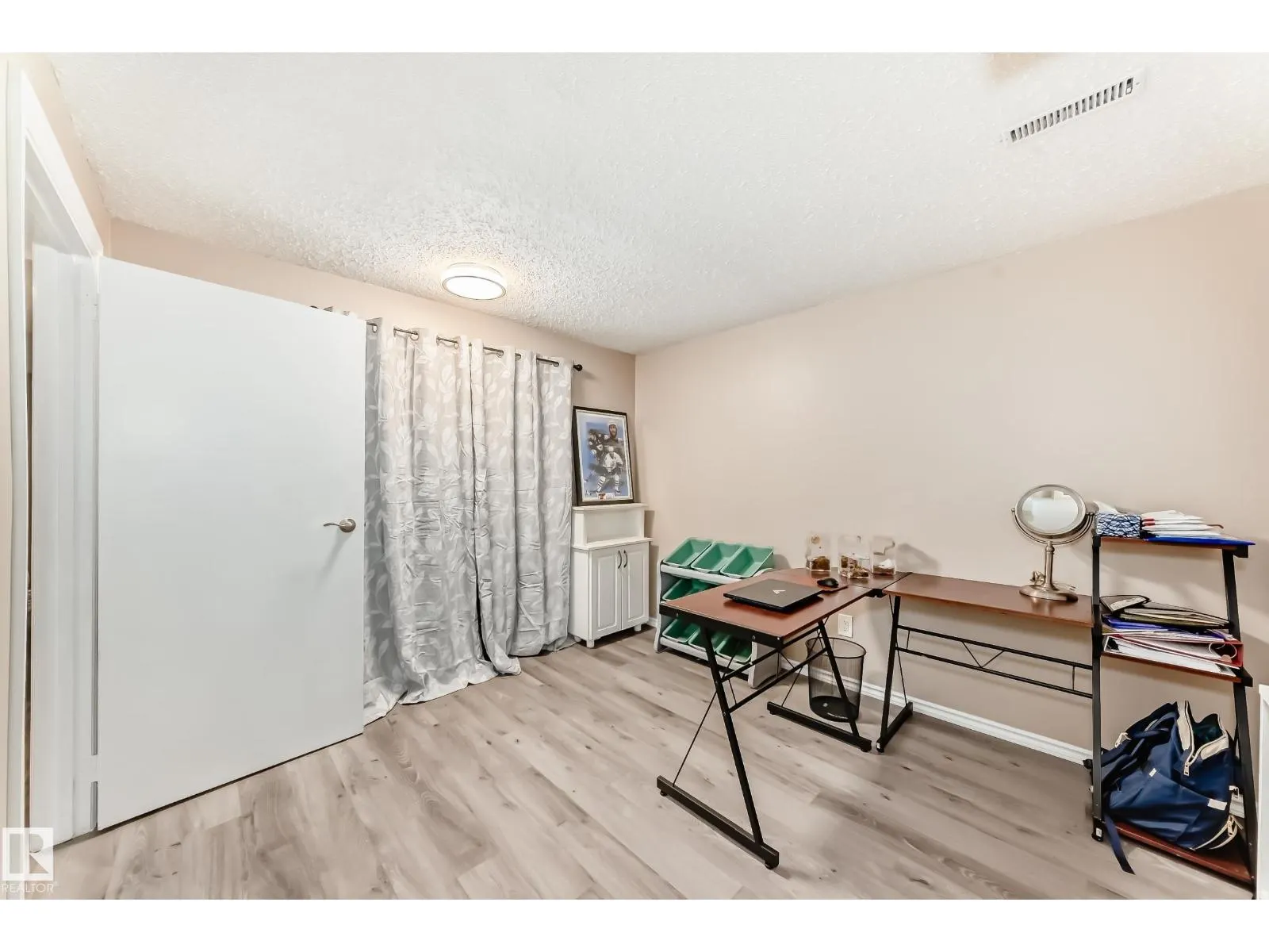 43 GROVELAND RD