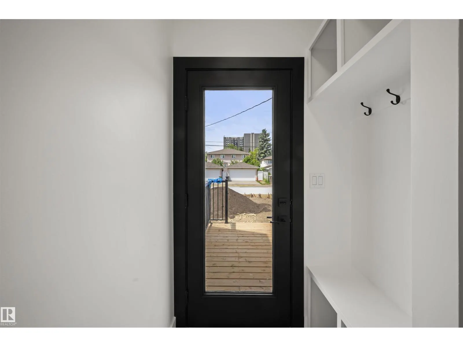 11232 127 ST NW