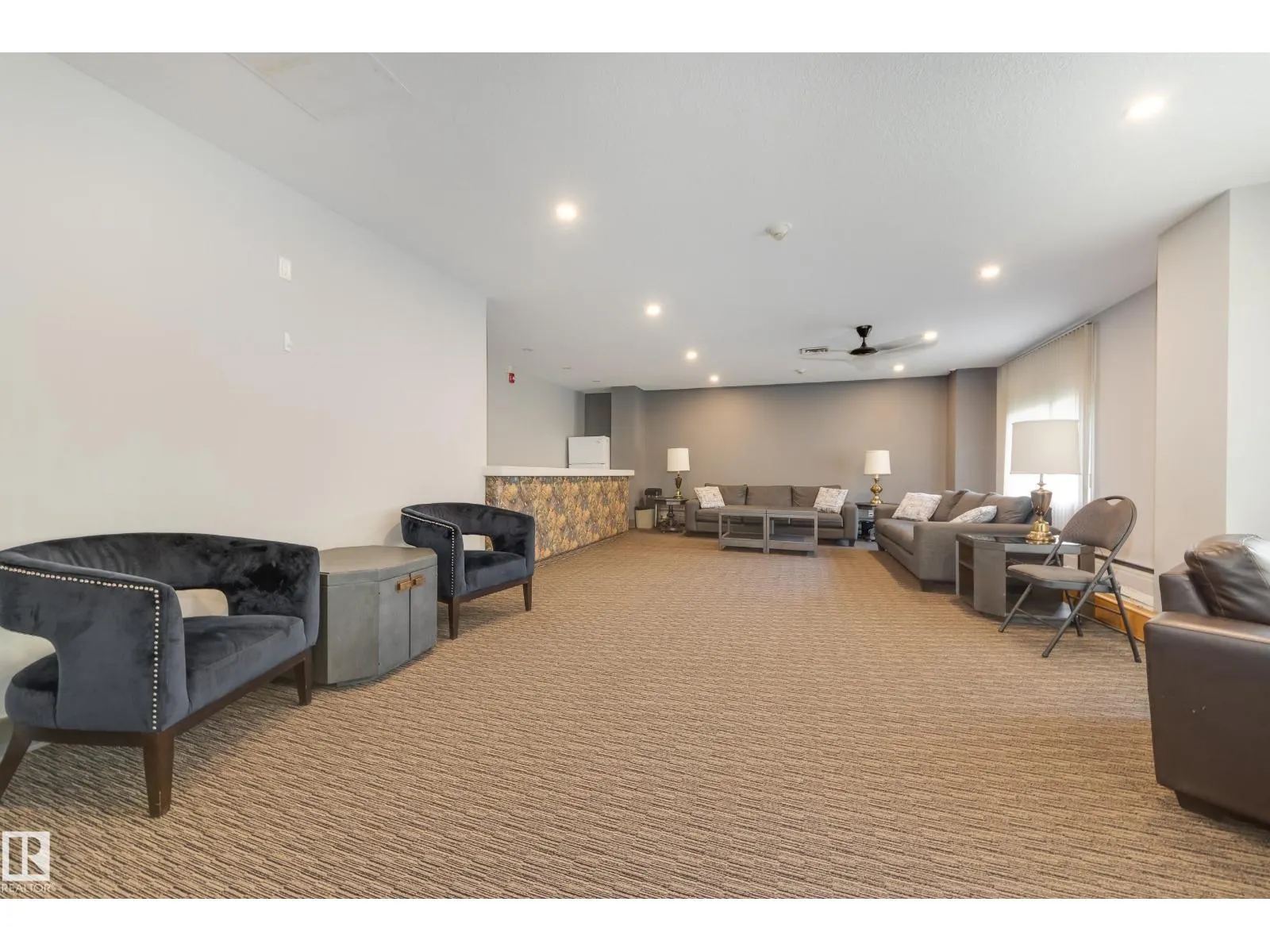 #504 9909 110 ST NW