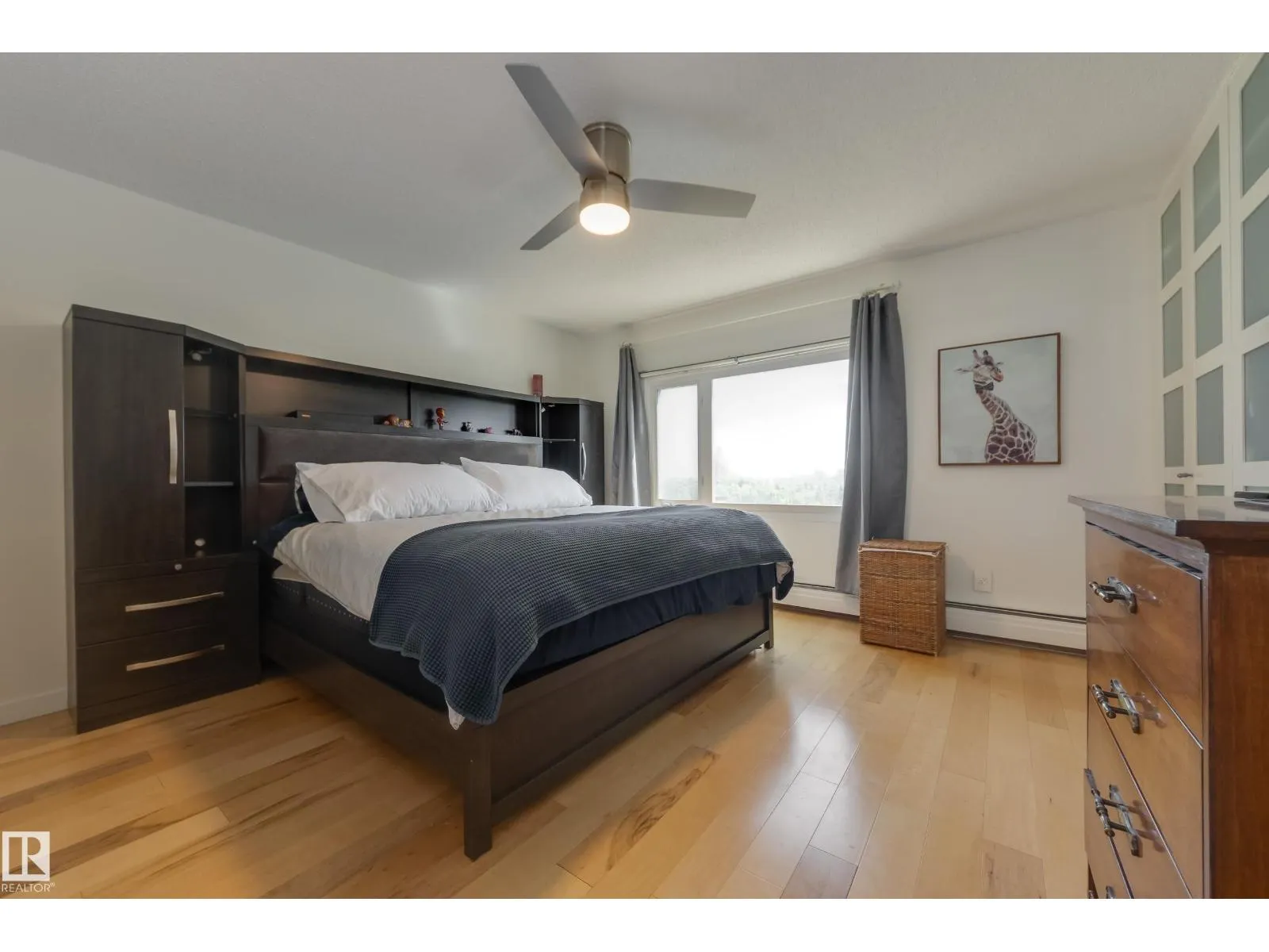 #504 9909 110 ST NW