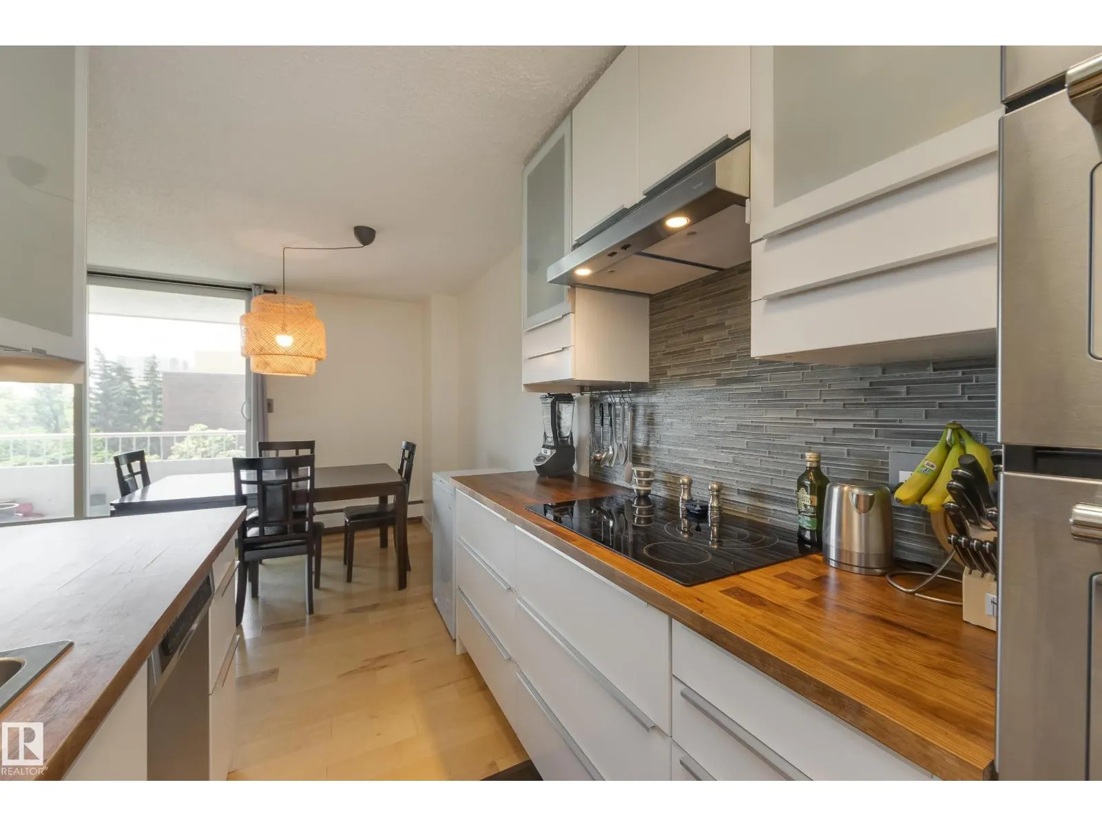 #504 9909 110 ST NW