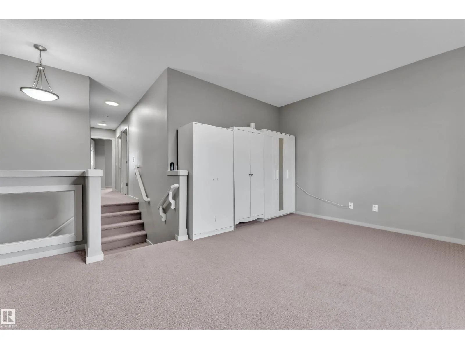 3436 28 ST NW