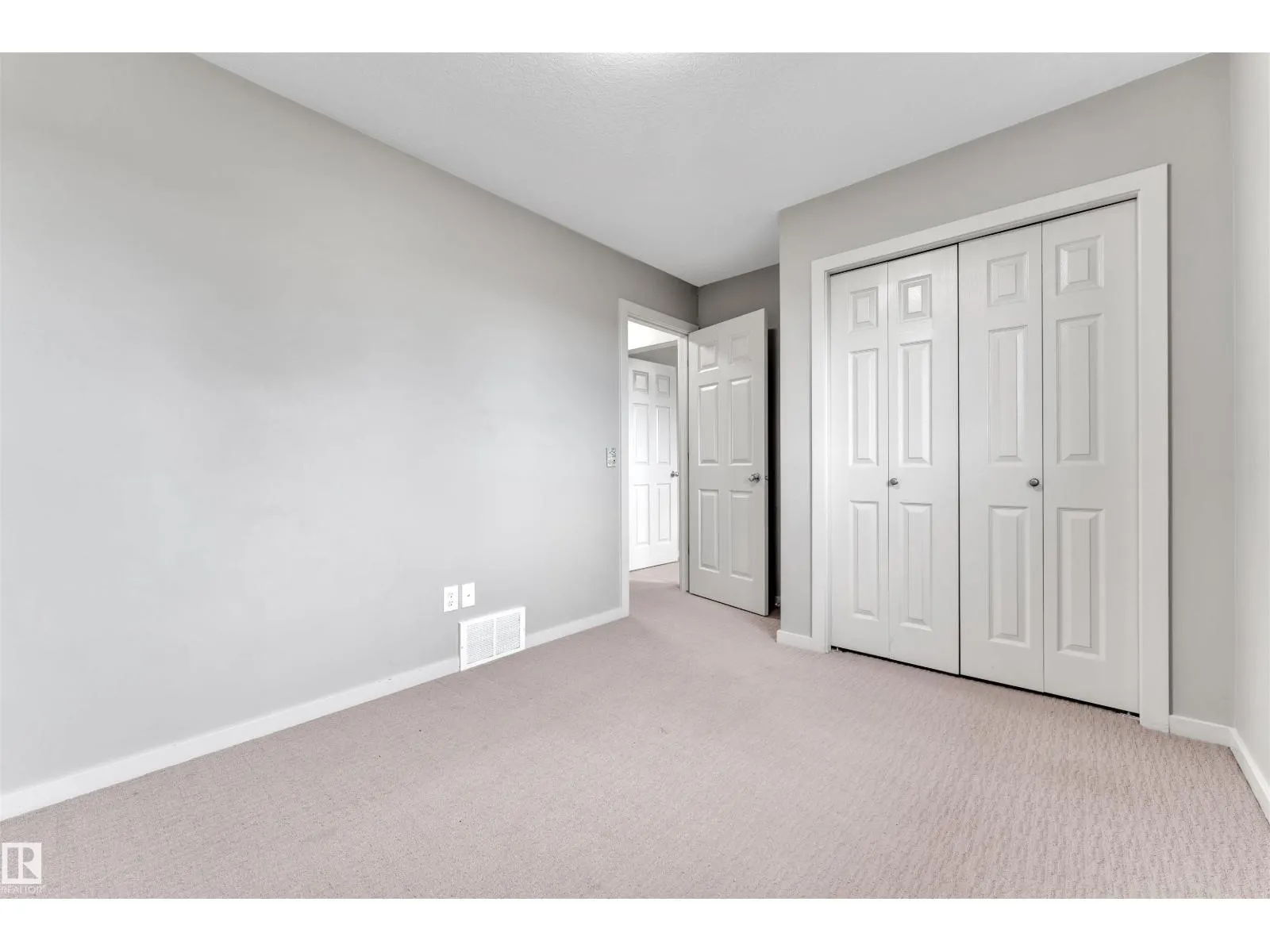 3436 28 ST NW