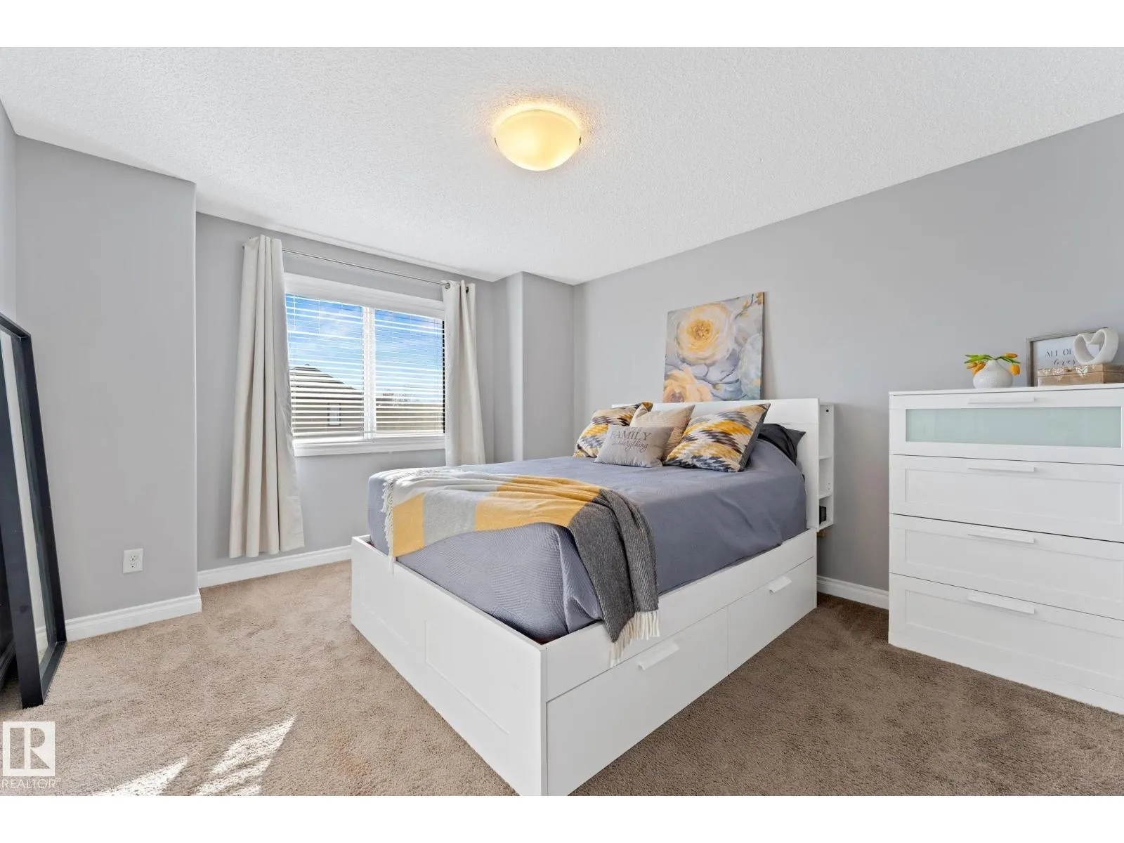 114 KIRPATRICK WY